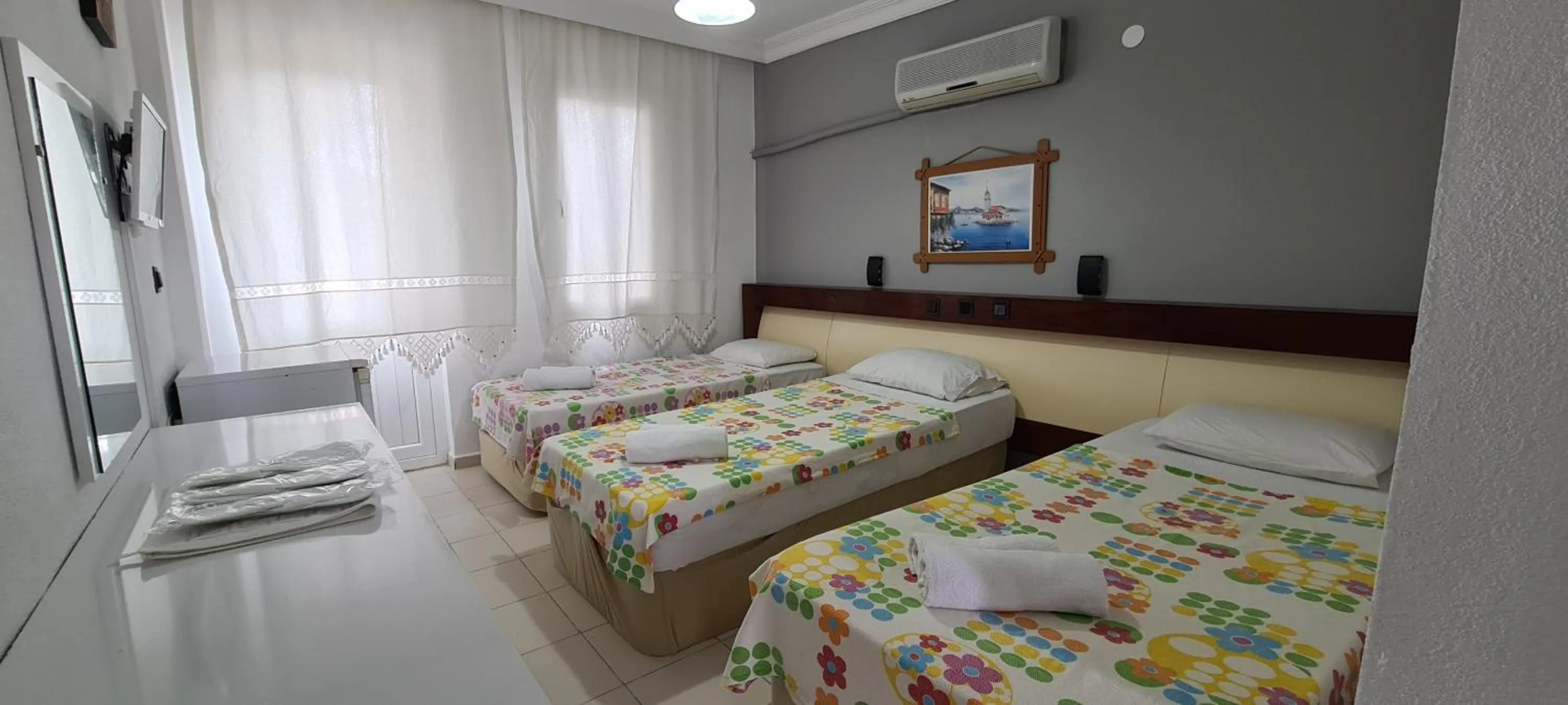 Bed in California Apart Otel