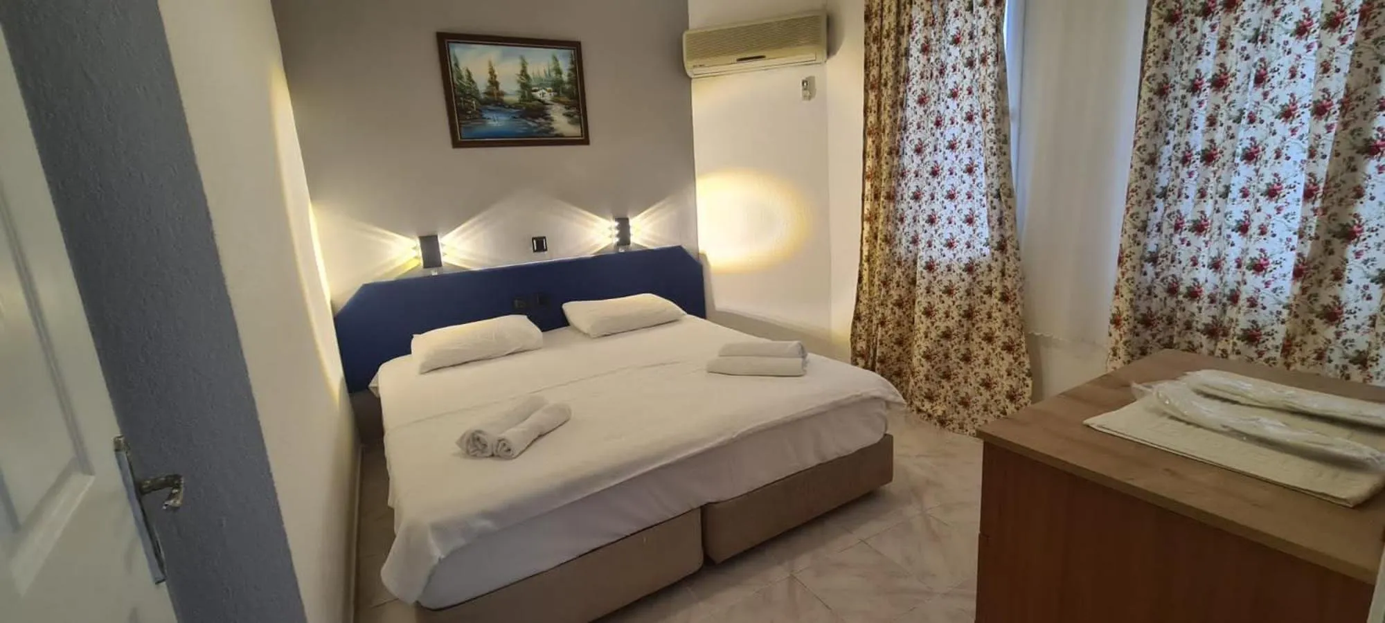 Bed in California Apart Otel