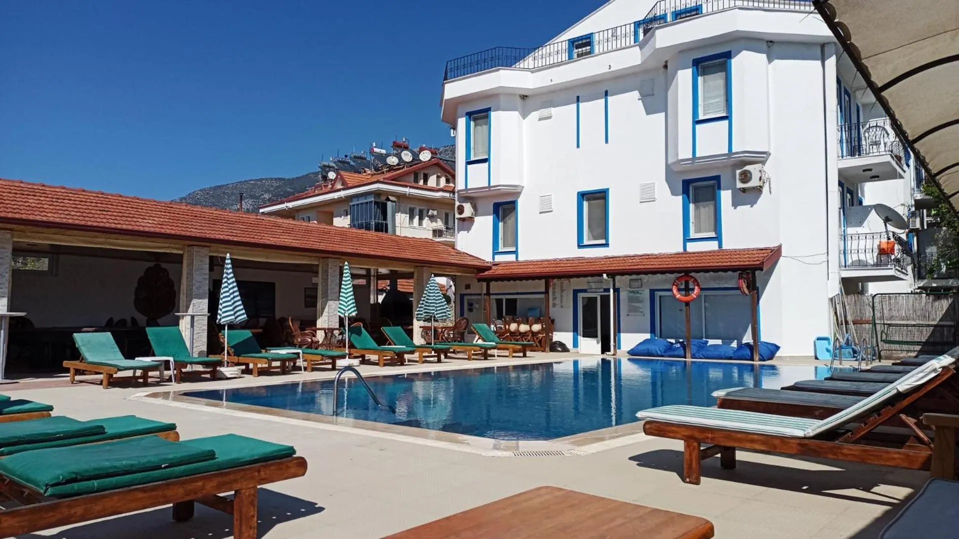 Property building in California Apart Otel