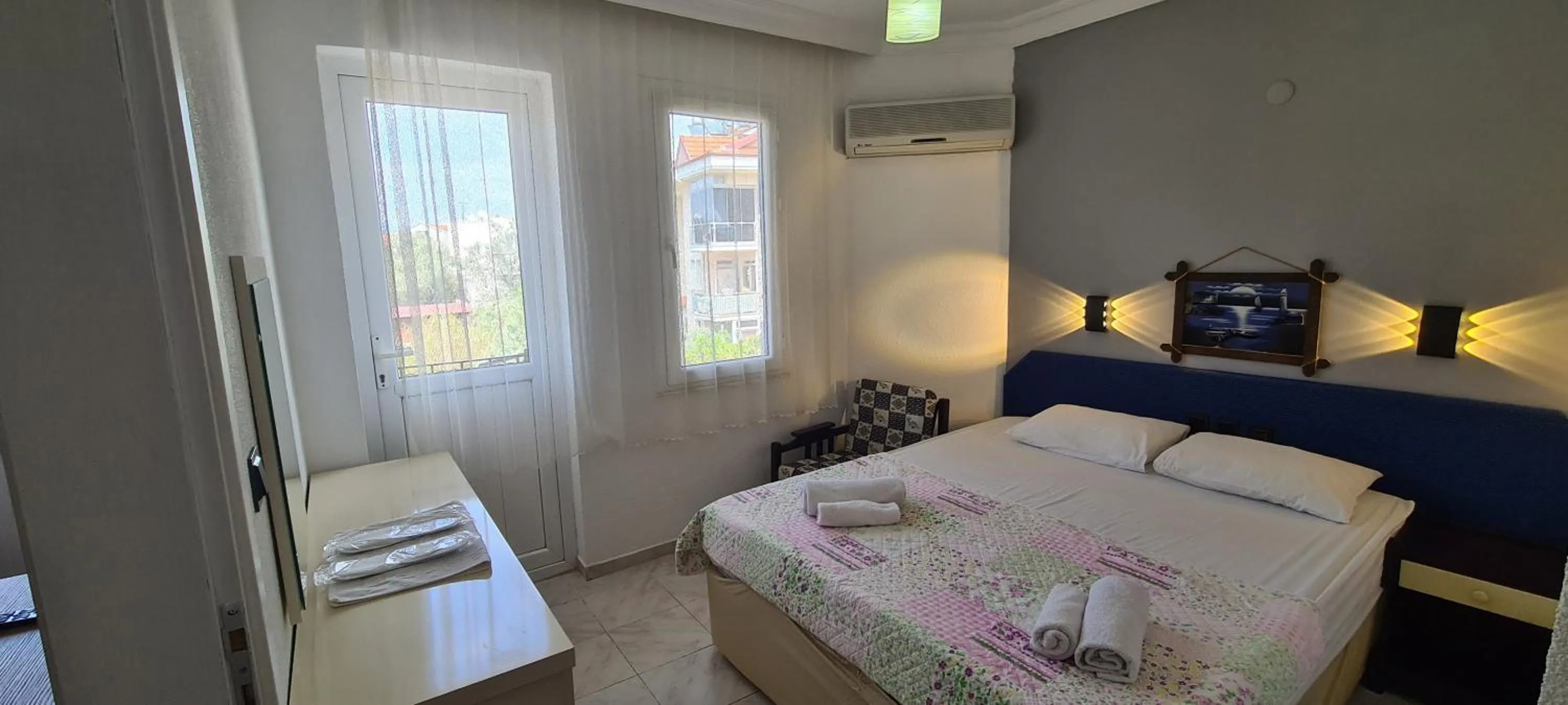 Bed in California Apart Otel