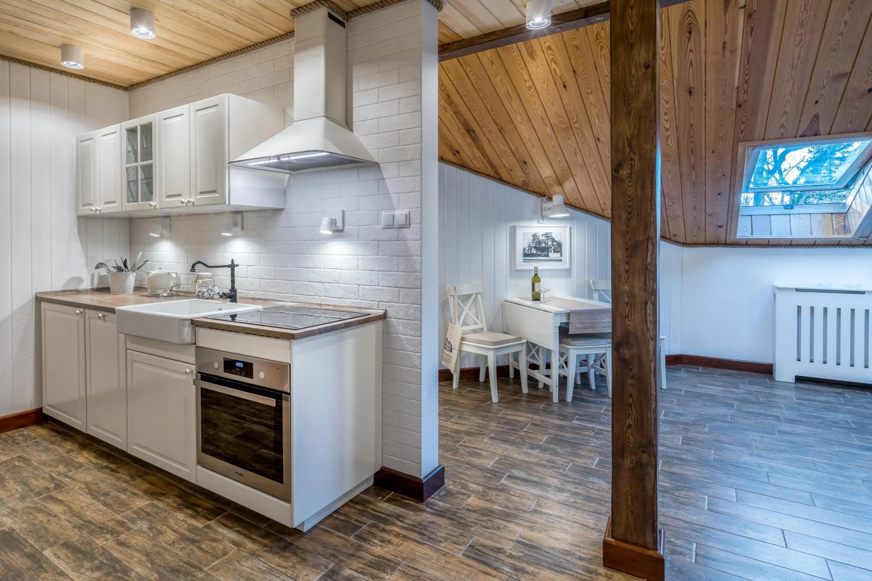 Kitchen or kitchenette in Apartamenty Zdrojowa