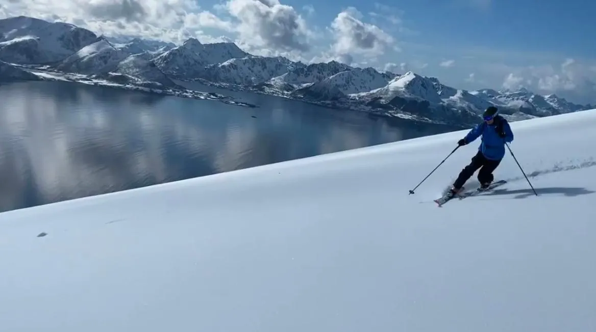 Hiking in Grønnbuene Rorbu Hotel