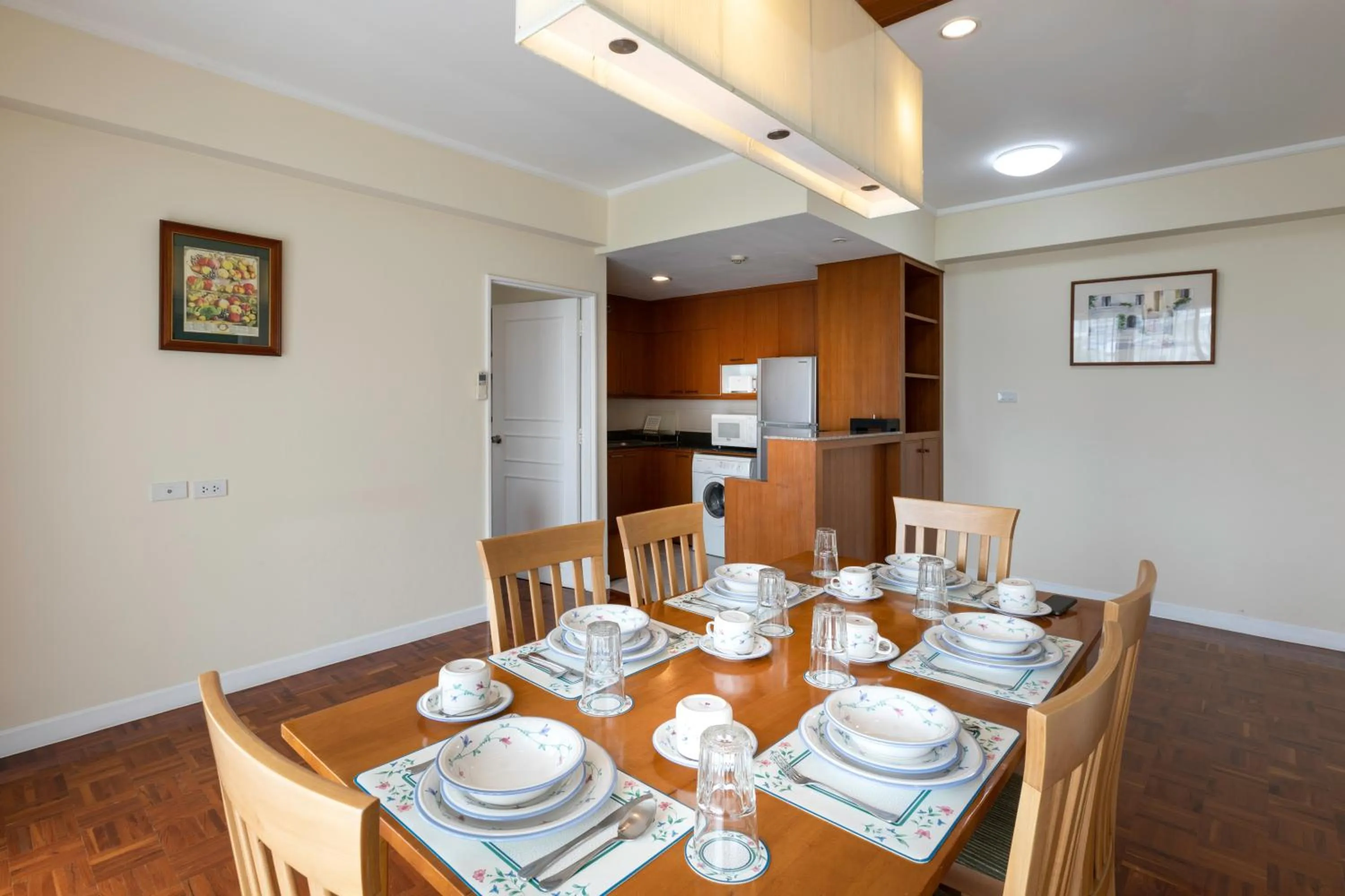 Dining area in Kantary House Hotel, Bangkok