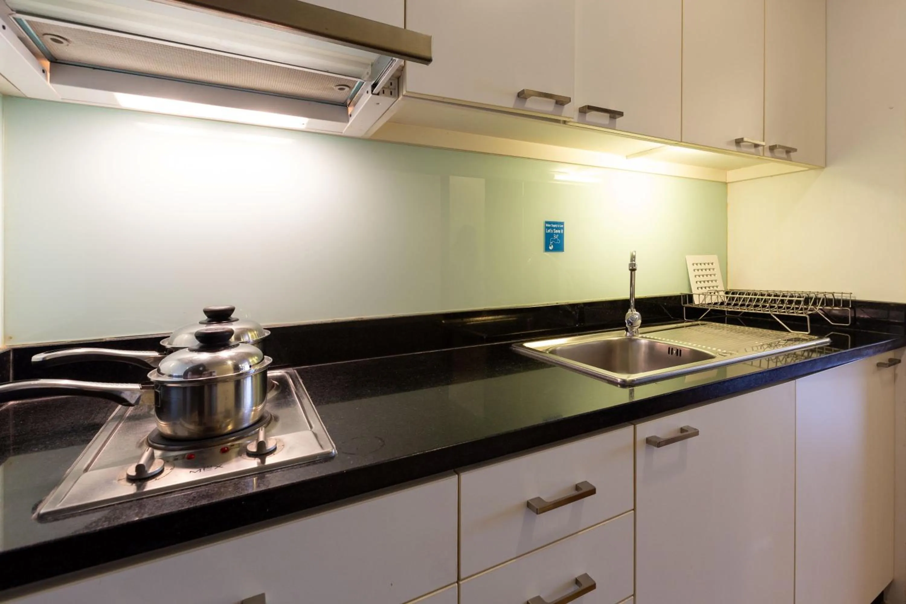 Kitchen or kitchenette in Kantary House Hotel, Bangkok