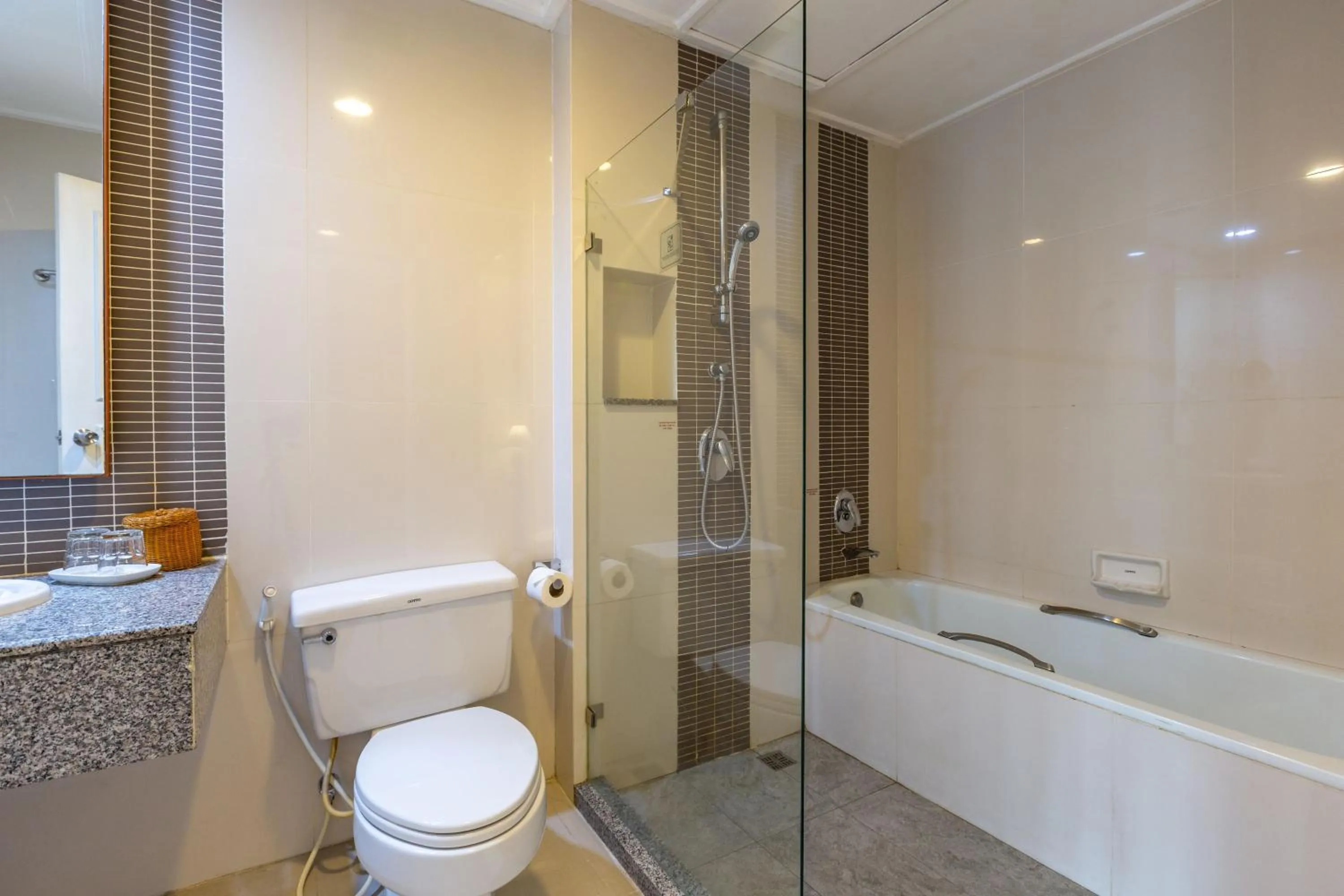 Shower in Kantary House Hotel, Bangkok