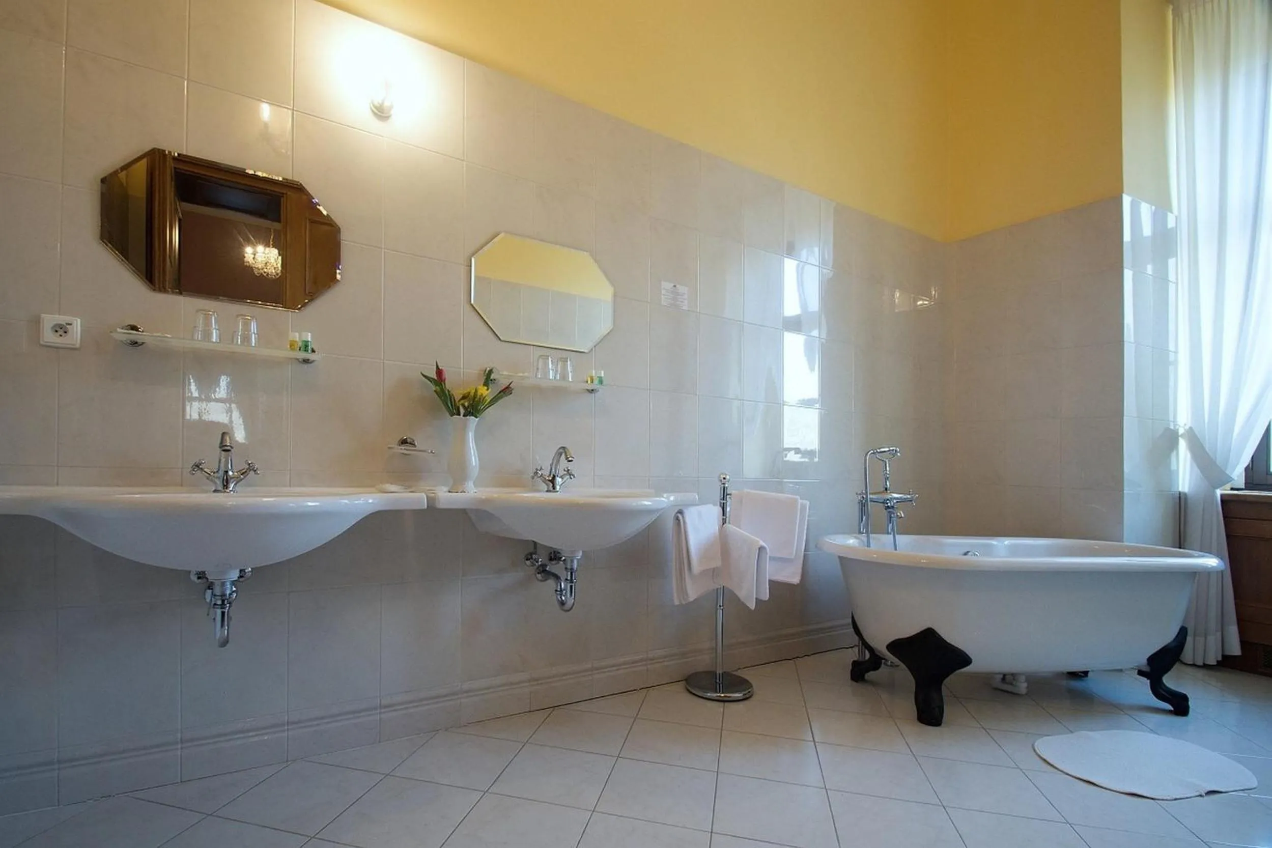 Bathroom in Zamek Cerveny Hradek