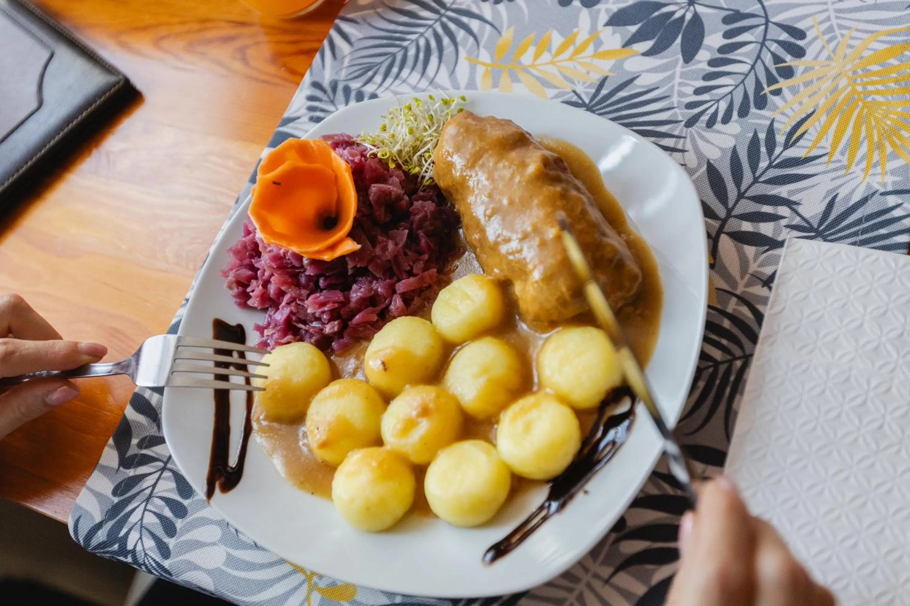 Lunch in Hotel Aslan