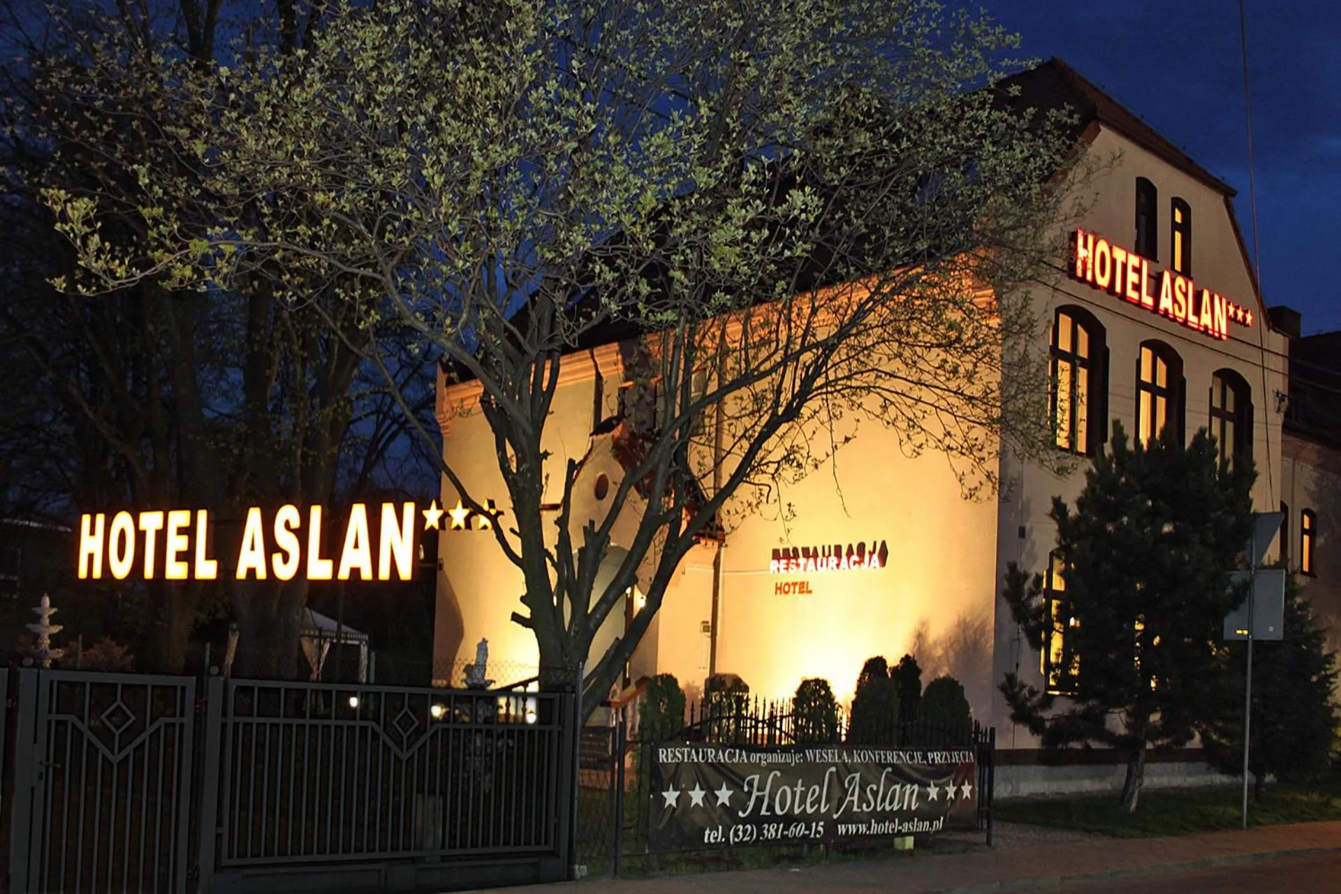 Property building in Hotel Aslan