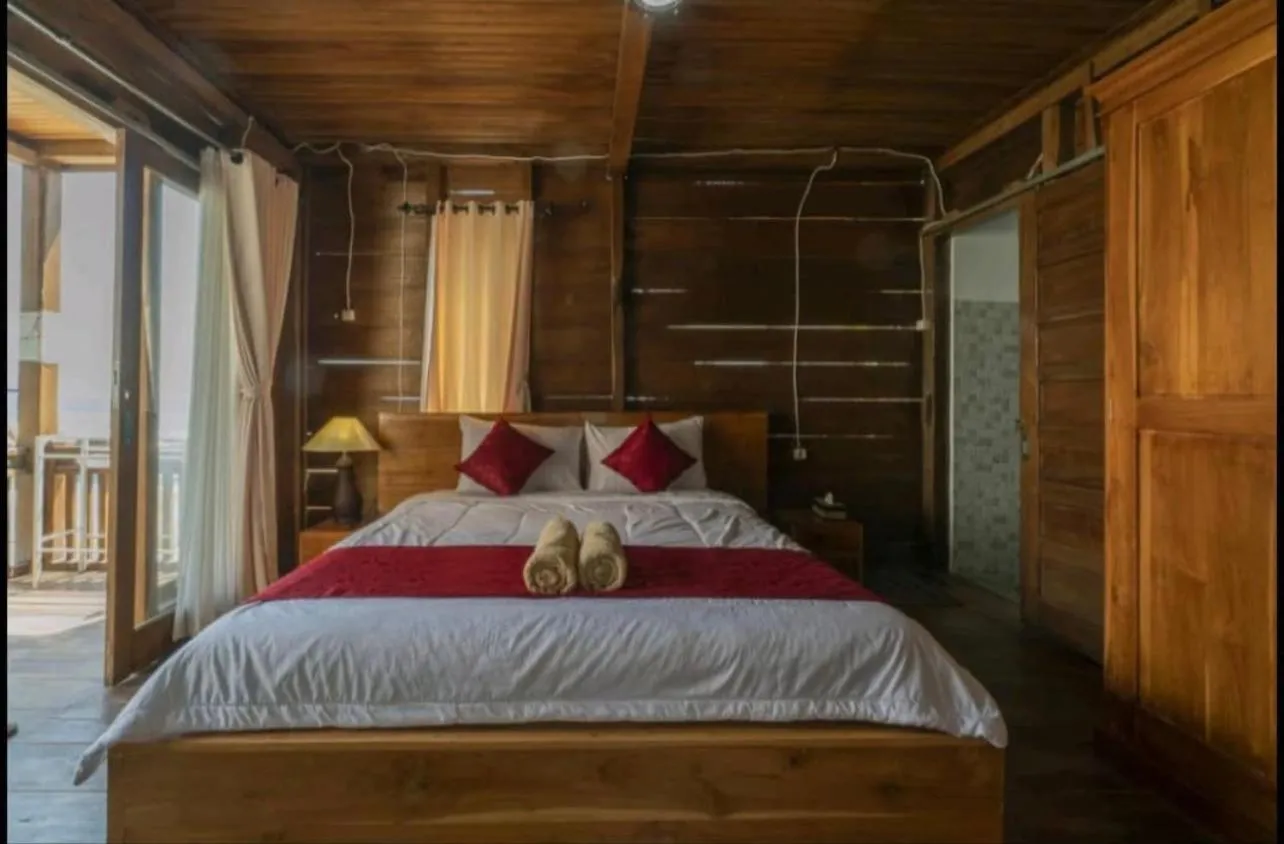 Bedroom, Bed in Ayu Laba Beach Villa and Resto