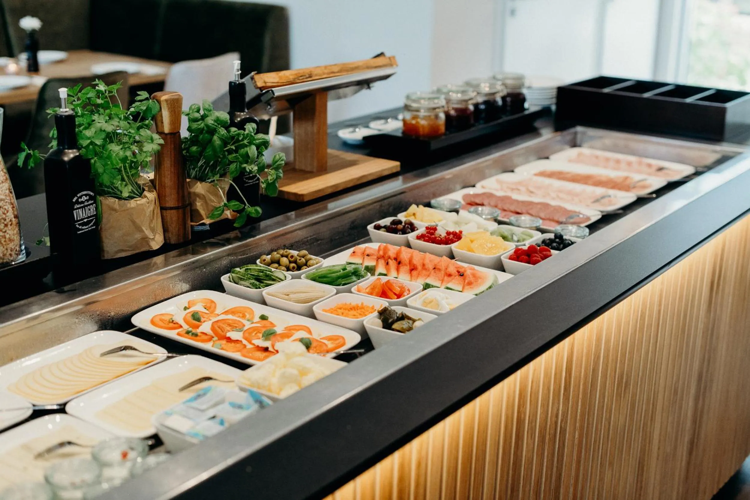 Buffet breakfast in Hotel Crystal