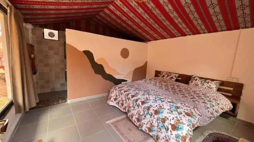 King Room with Mountain View in Martian desert Camp