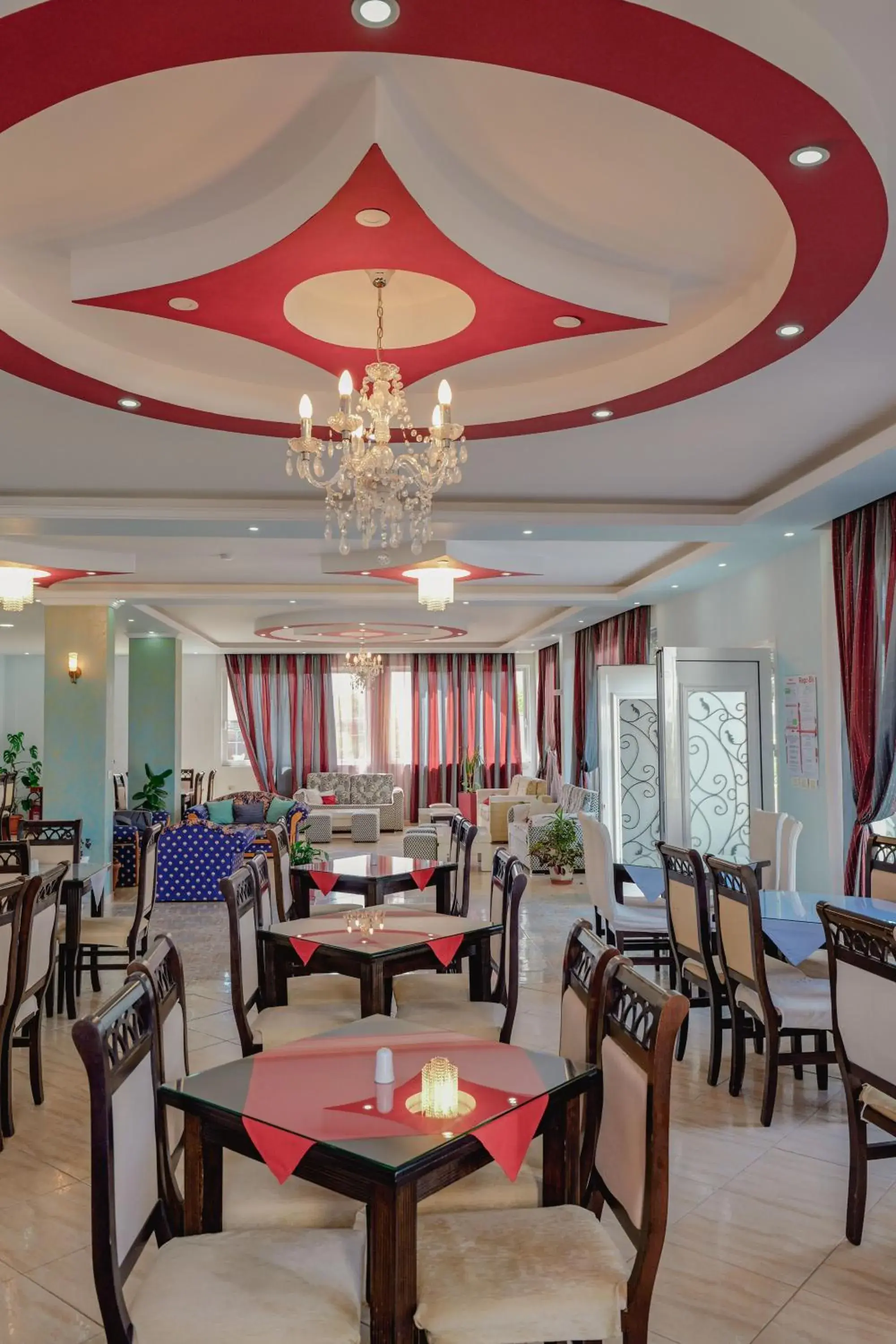 Restaurant/places to eat in Hotel Divo Palace Restaurant/places to eat in Hotel Divo Palace