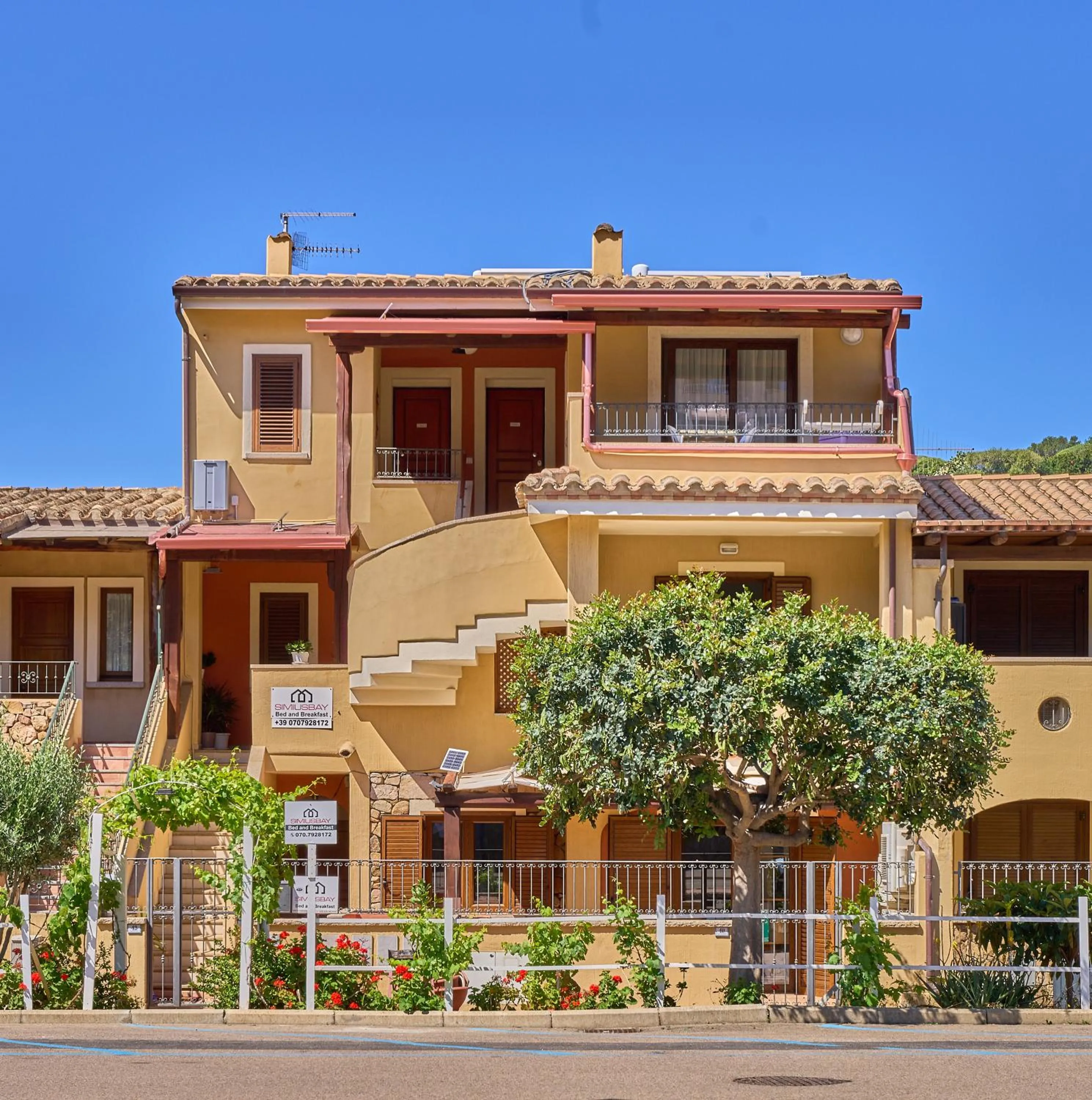 Facade/entrance in Simius Bay