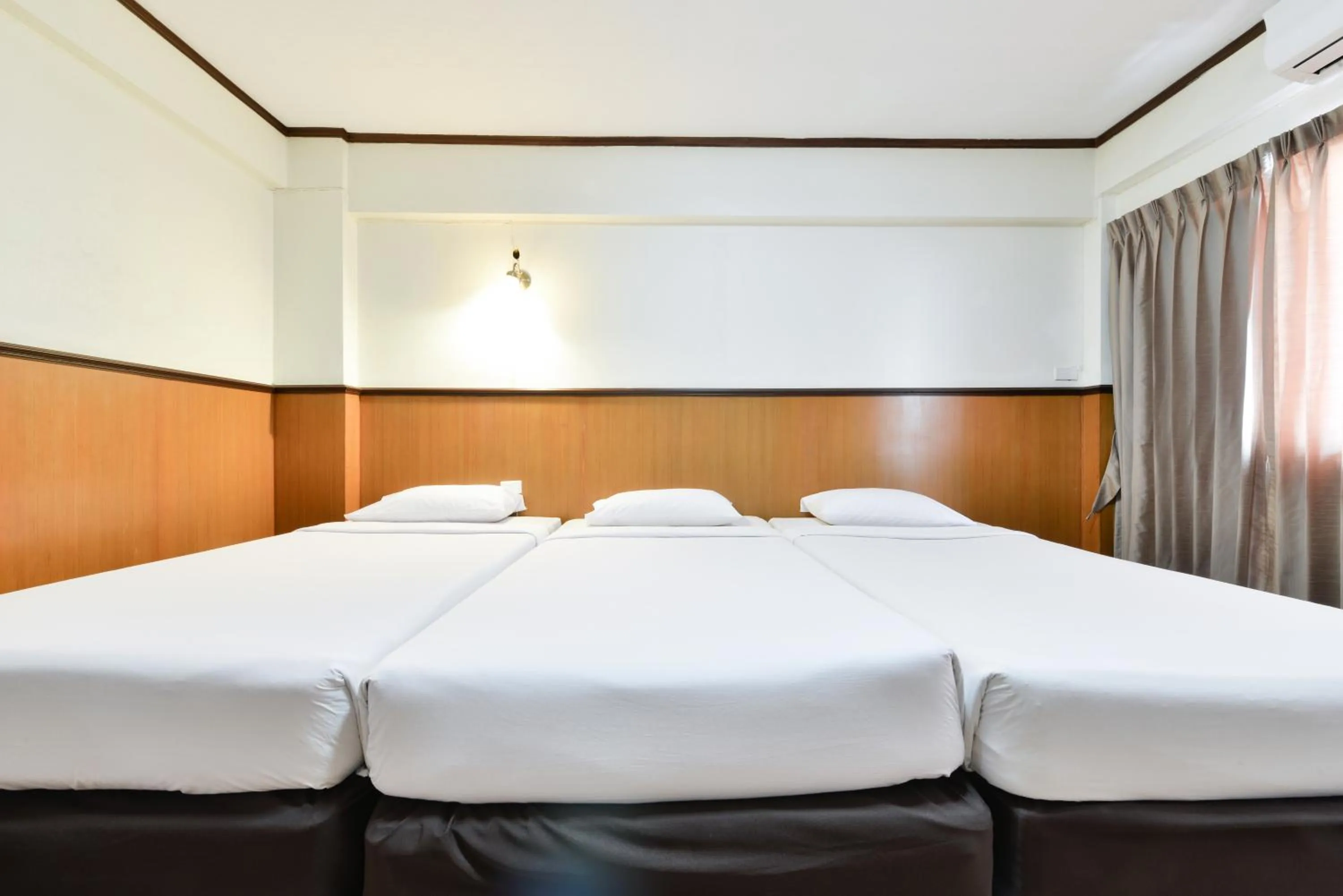 Bed in Nice Palace Hotel