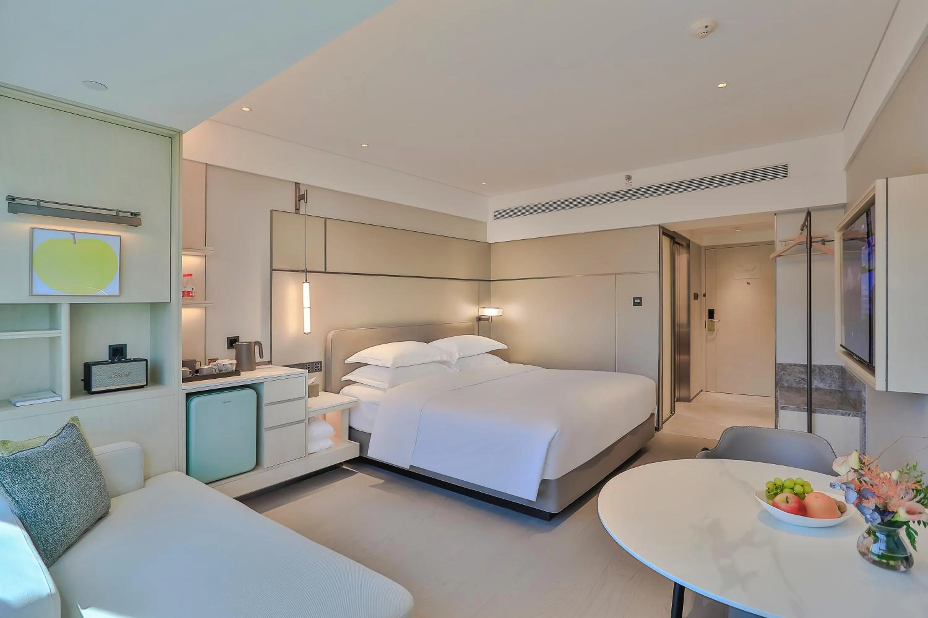 Bed in Zhejiang Narada Grand Hotel