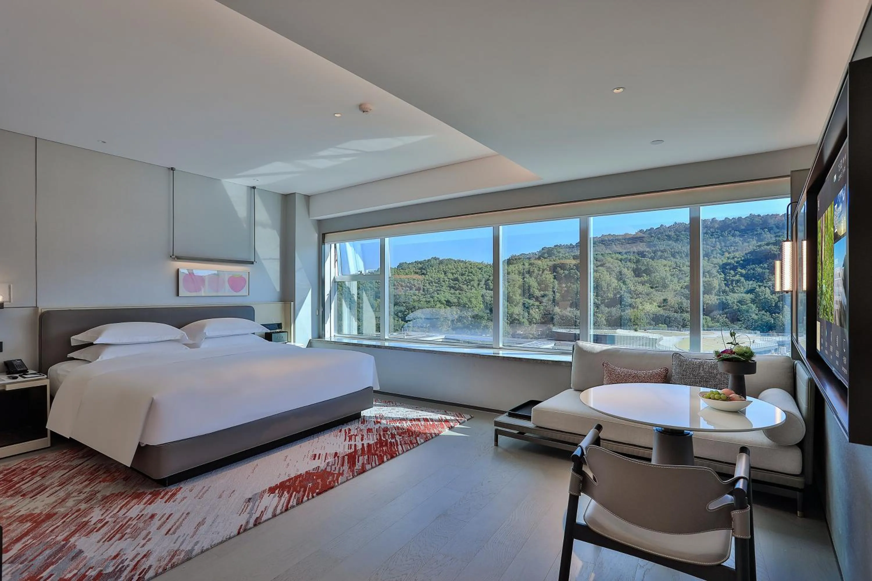 Bed in Zhejiang Narada Grand Hotel