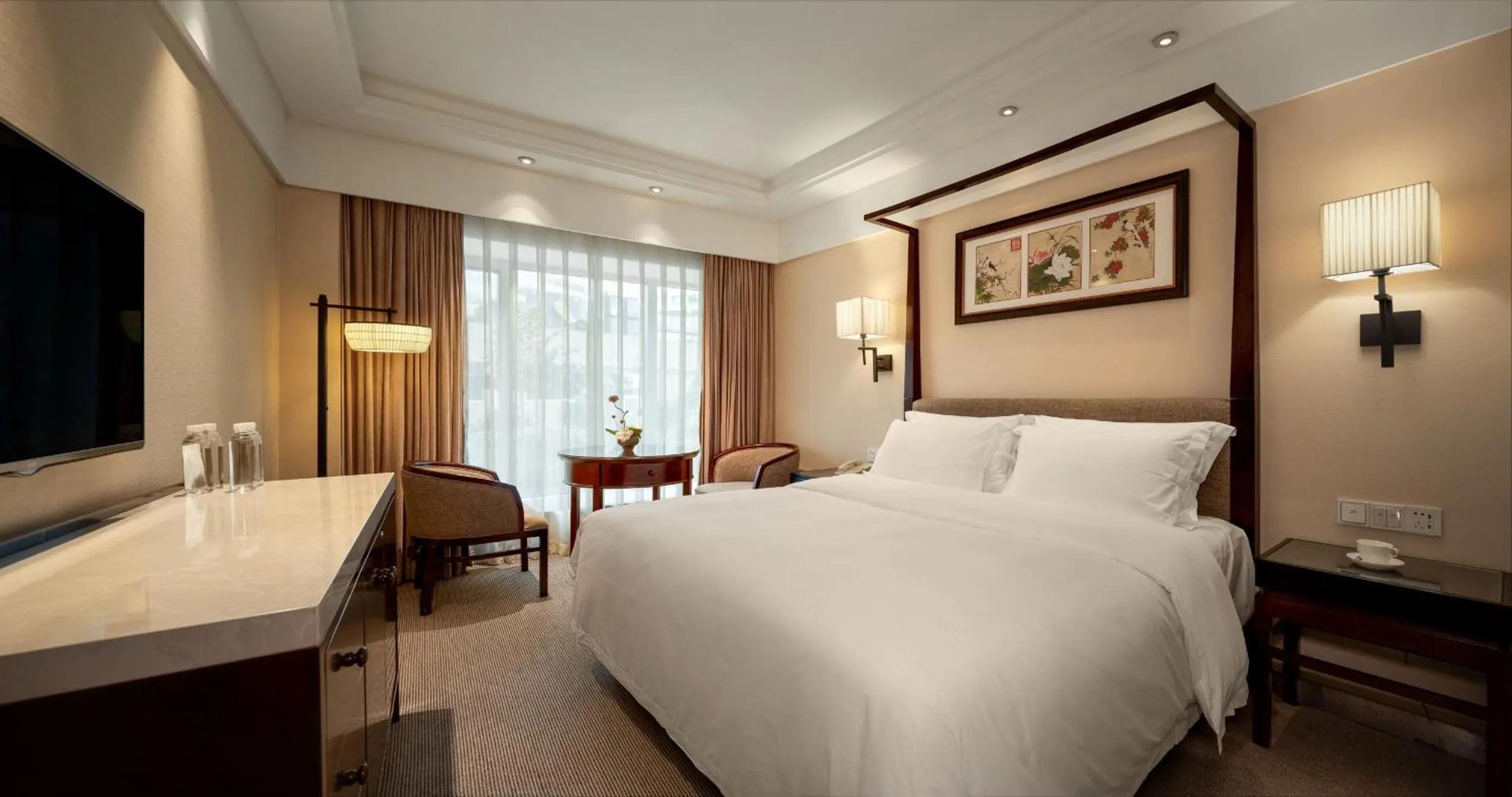 Bed in Zhejiang Narada Grand Hotel