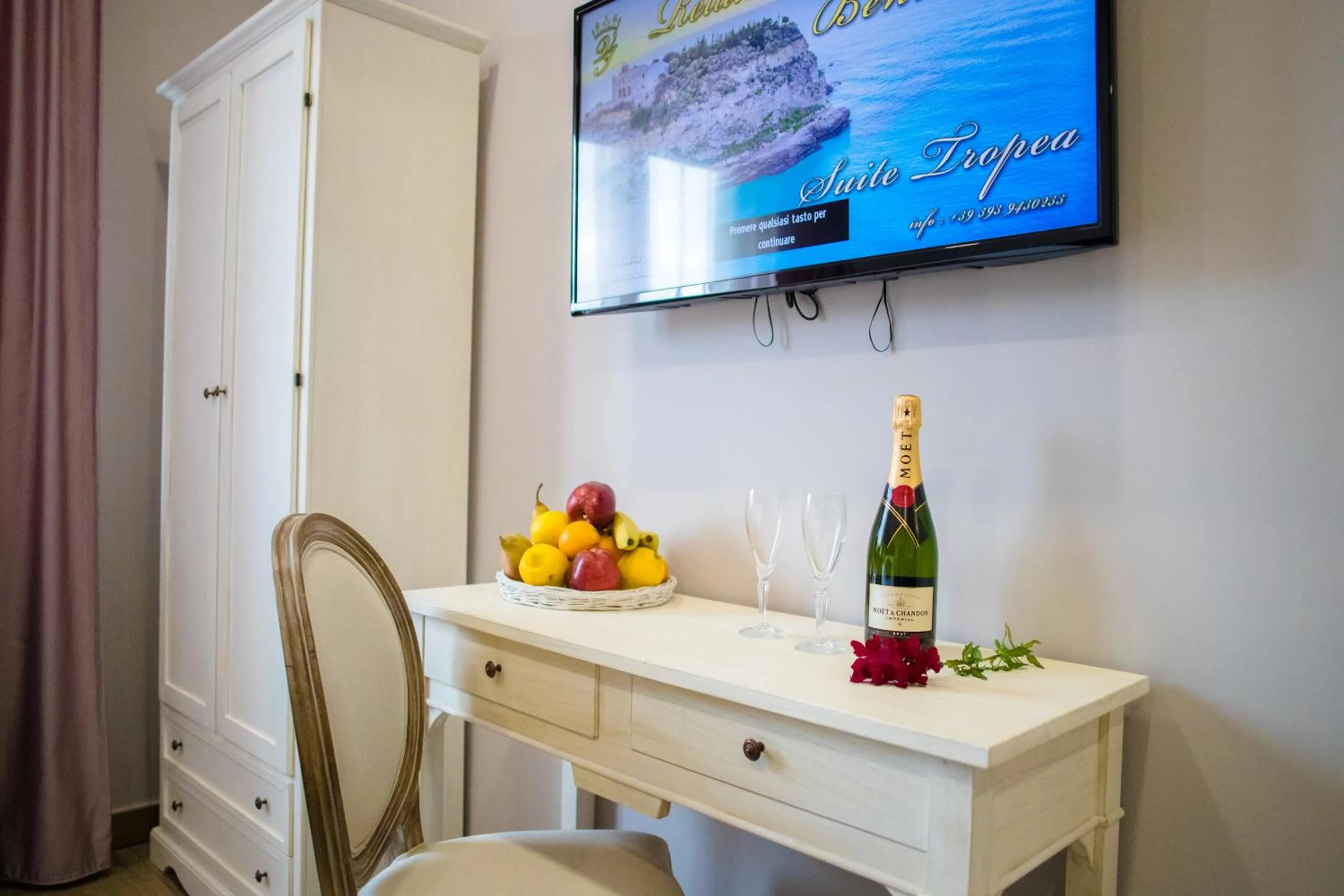 Photo of the whole room in Relais Villa Italia