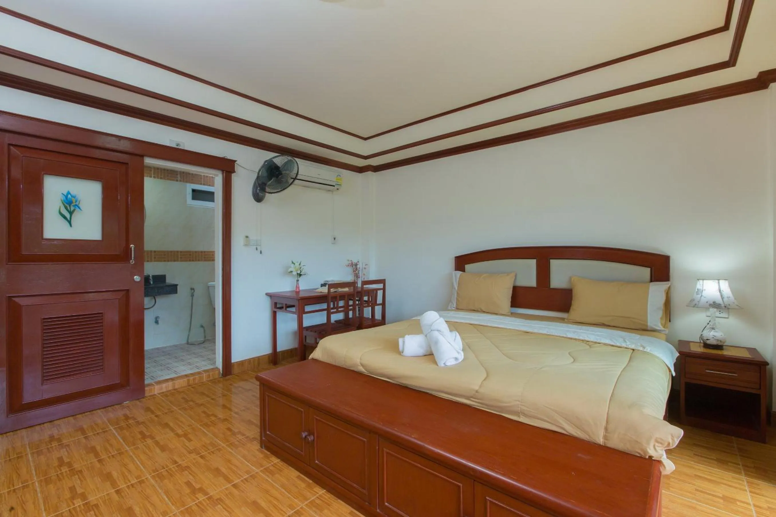 Bedroom, Bed in Patong Rai Rom Yen Resort SHA