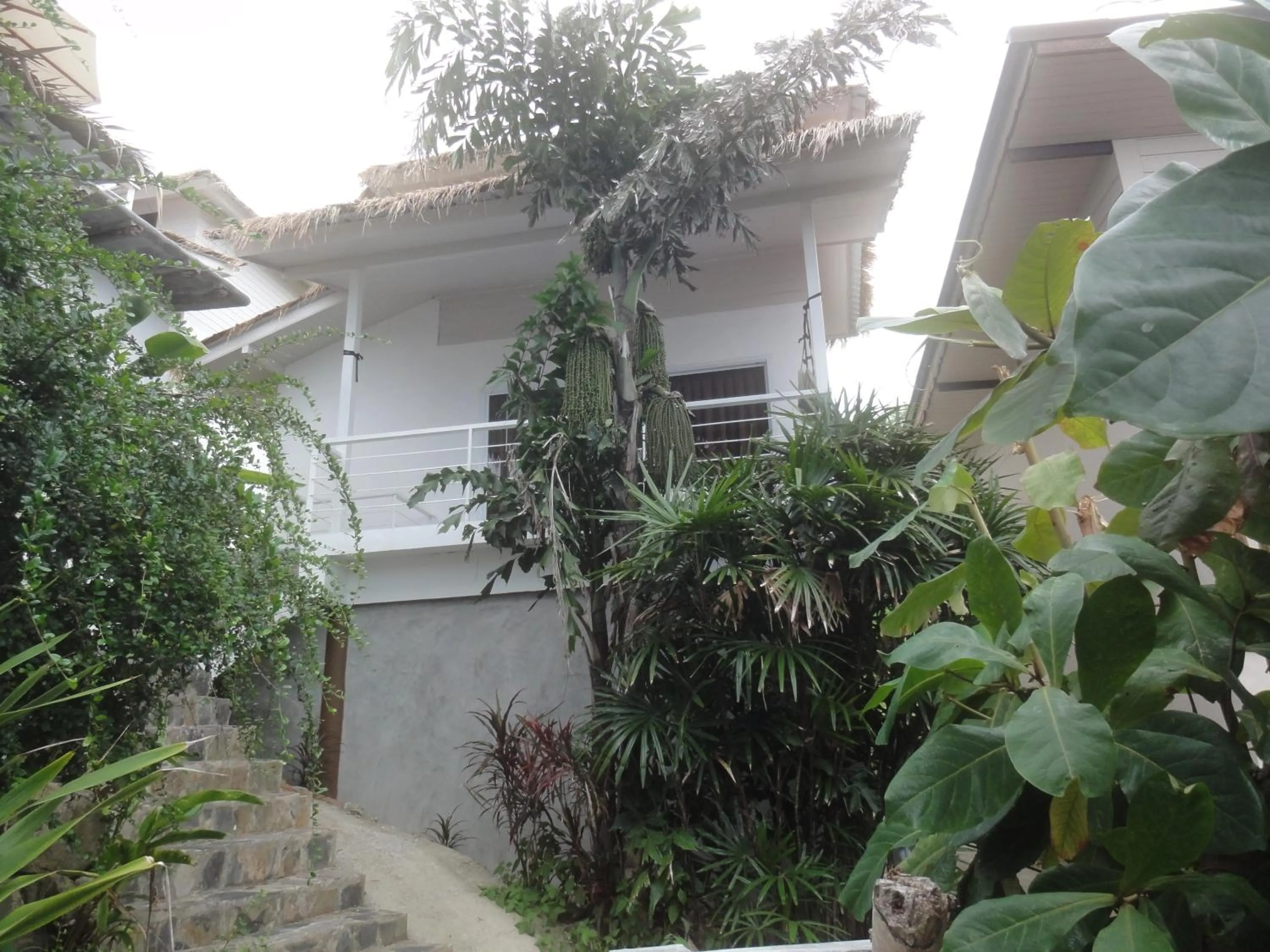 Facade/entrance in High Life Bungalow