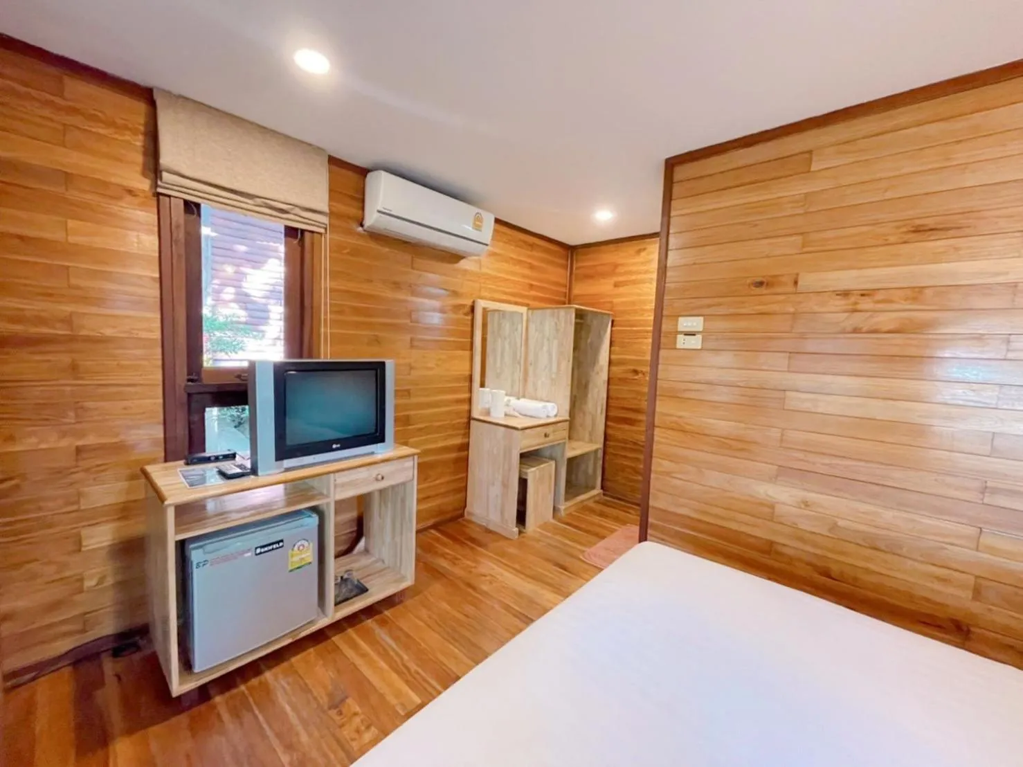 Bed in High Life Bungalow