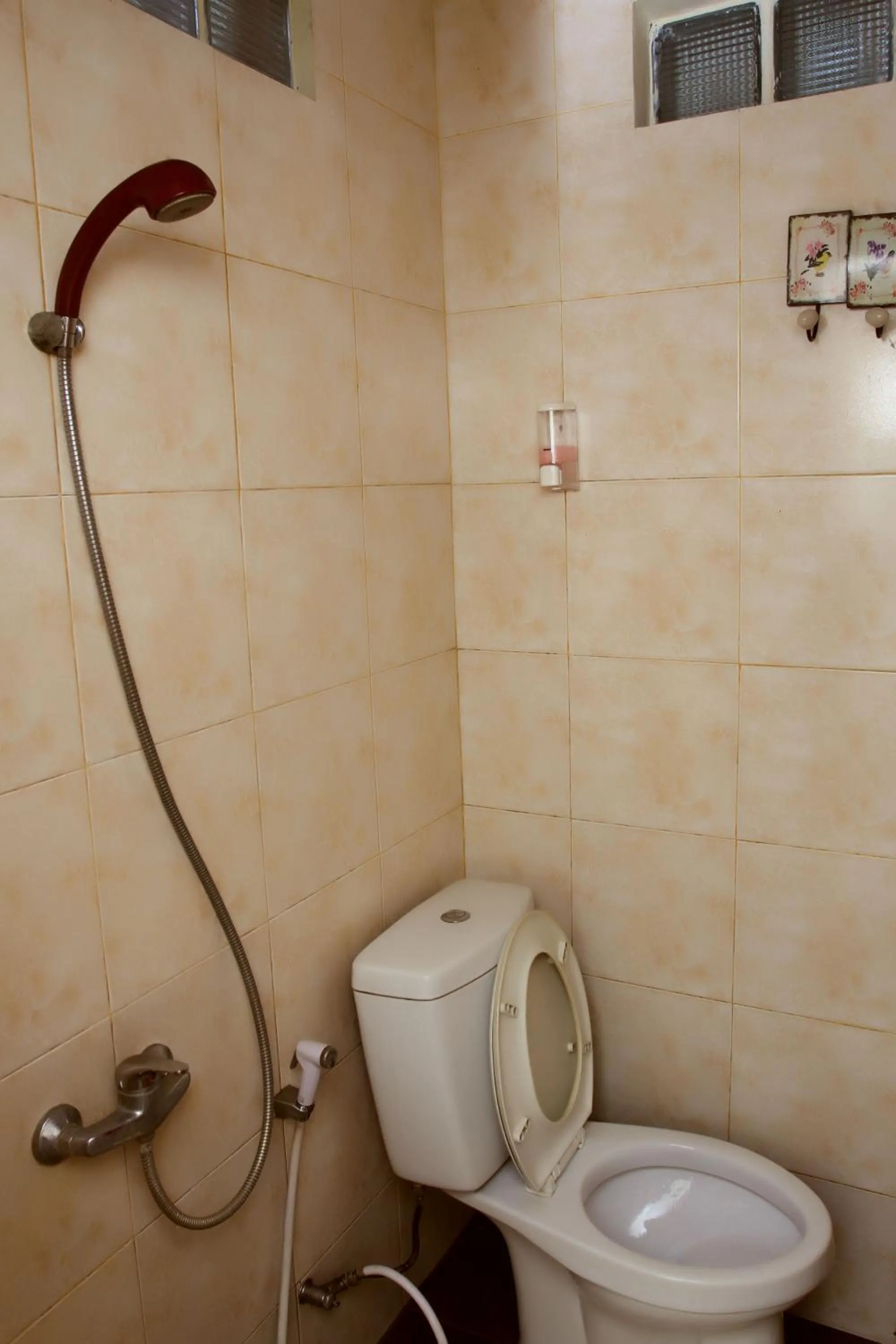 Shower in Bantal Guling Villa