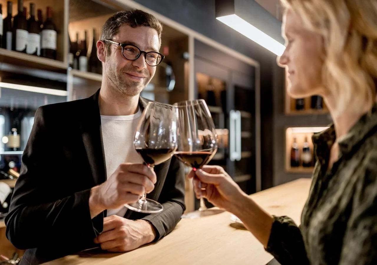 Lounge or bar in Alpin Art & Spa Hotel Naudererhof Superior