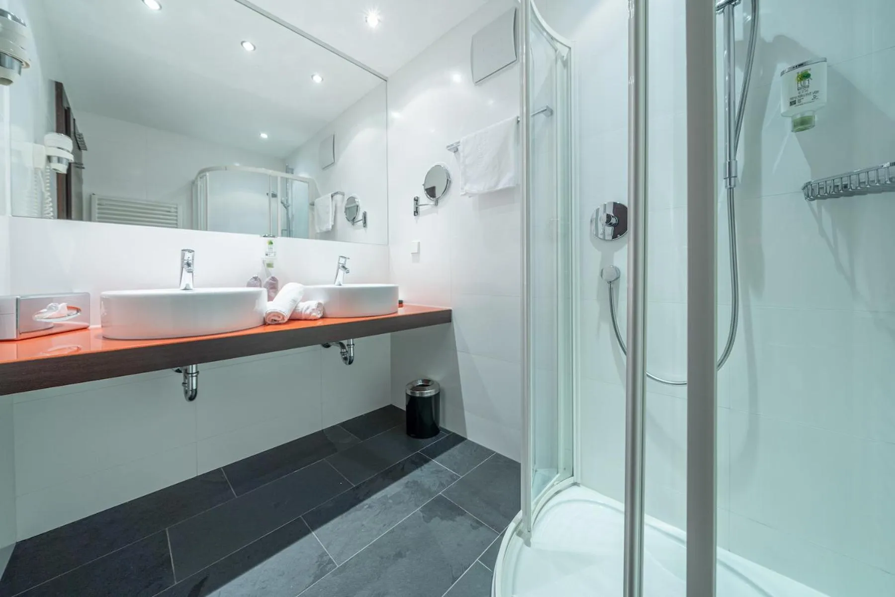 Bathroom in Alpin Art & Spa Hotel Naudererhof Superior