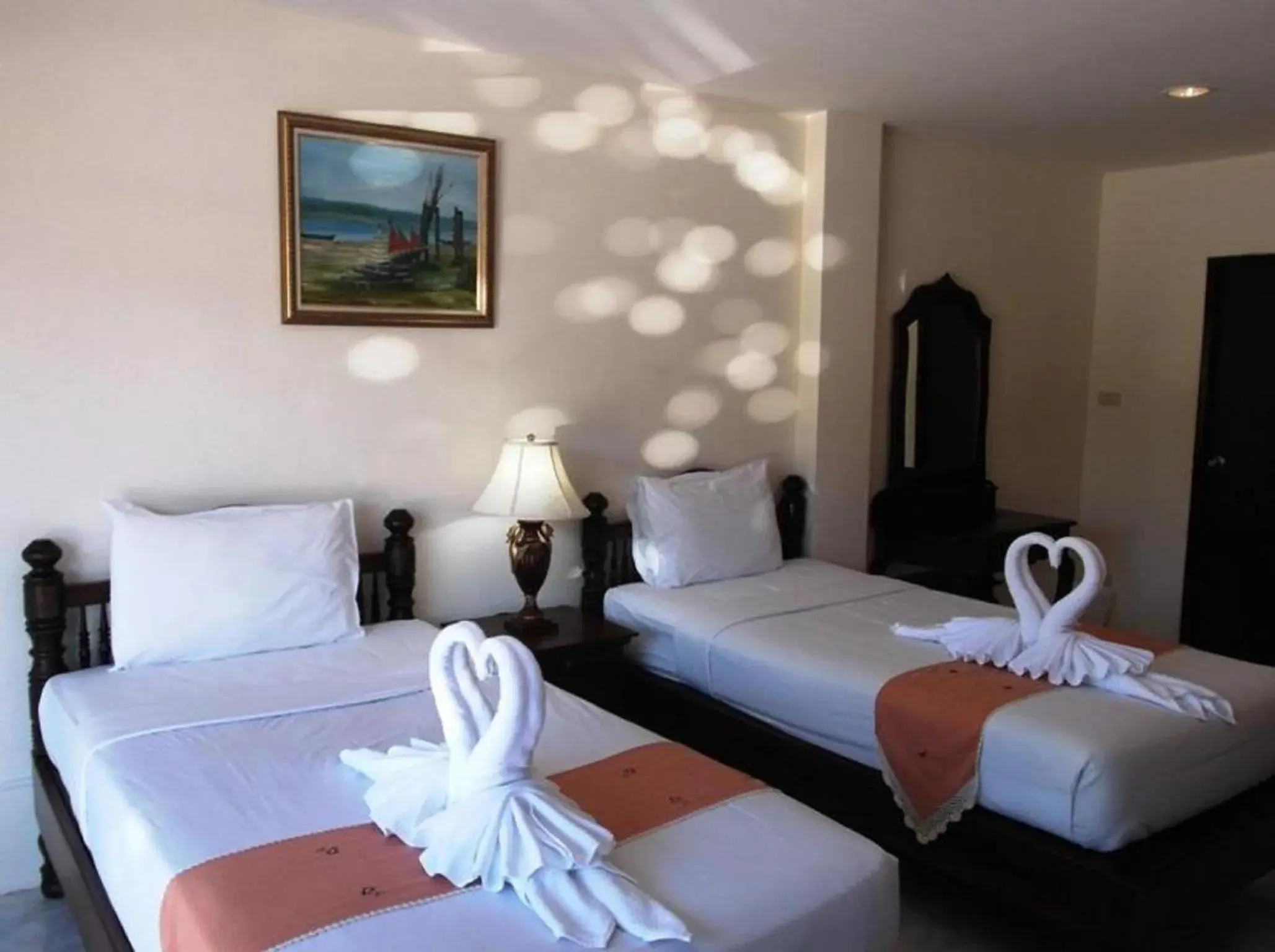 Bed in Panupong Hotel Bed in Panupong Hotel