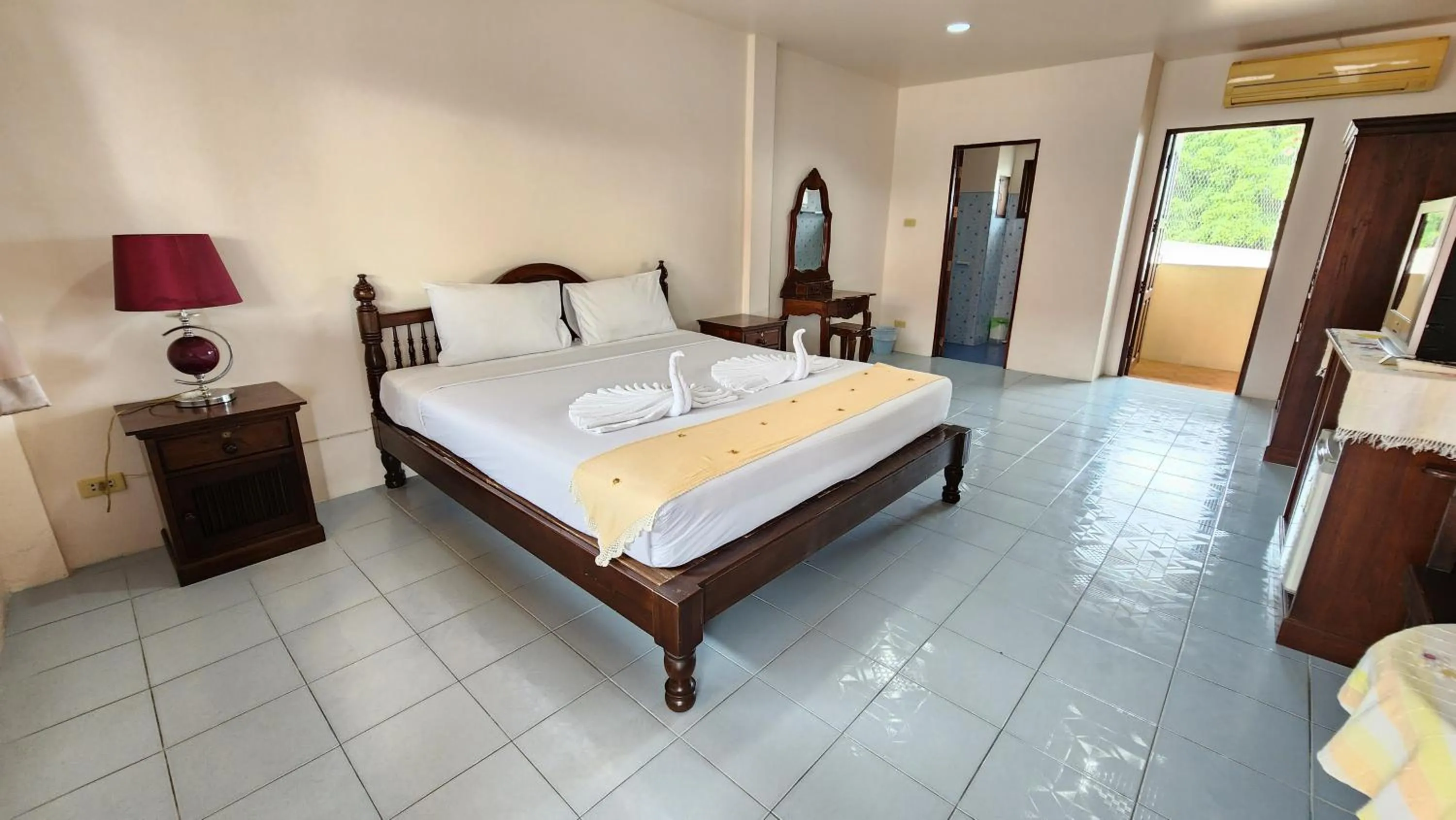 Bed in Panupong Hotel