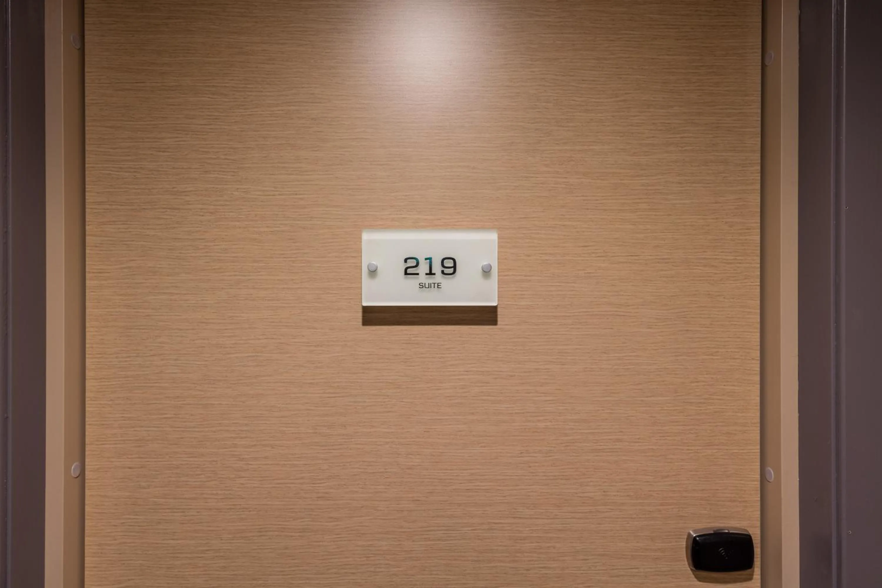 Logo/Certificate/Sign in Dolmsundet Hotell Hitra