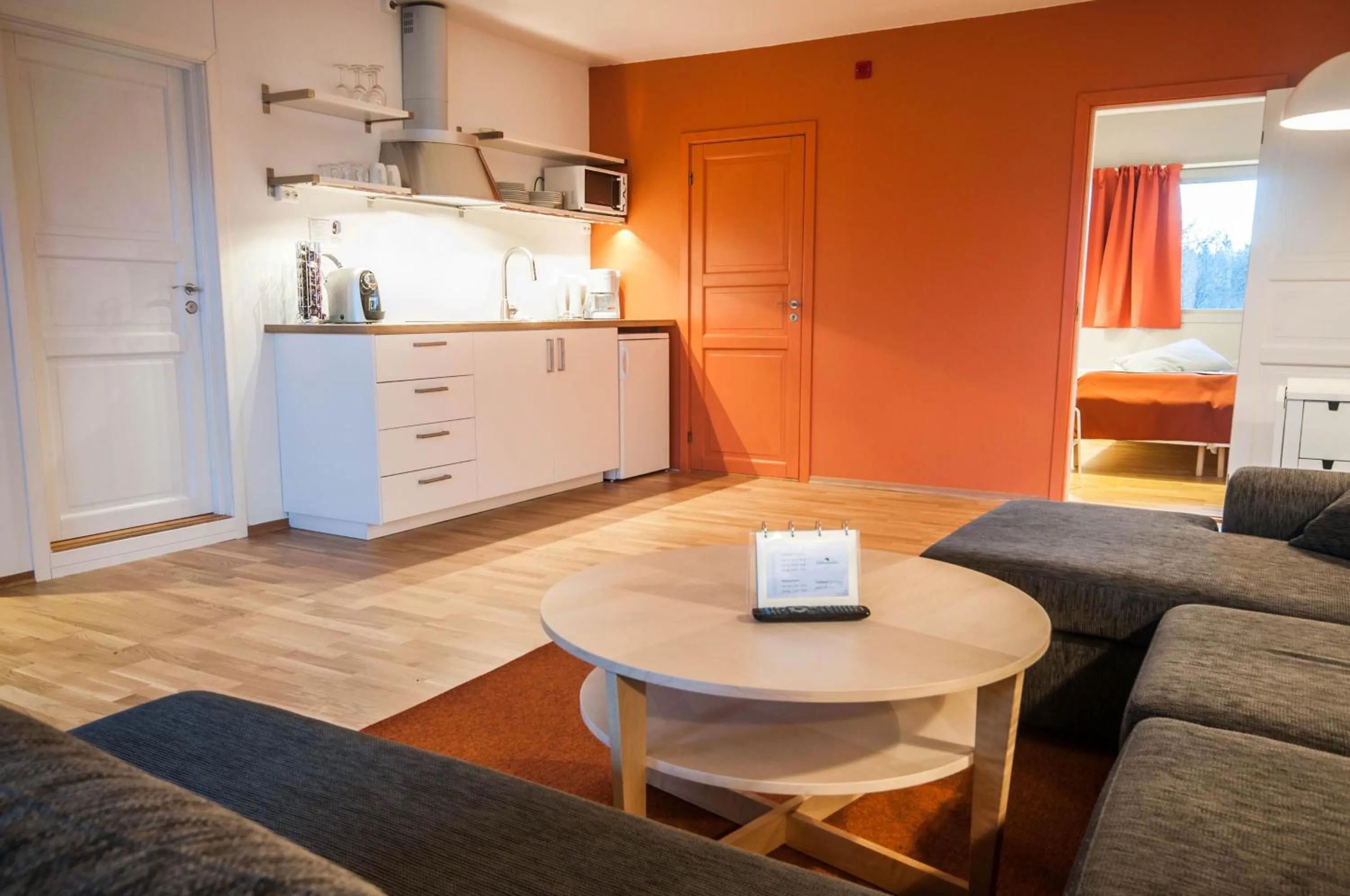 Kitchen or kitchenette in Dolmsundet Hotell Hitra