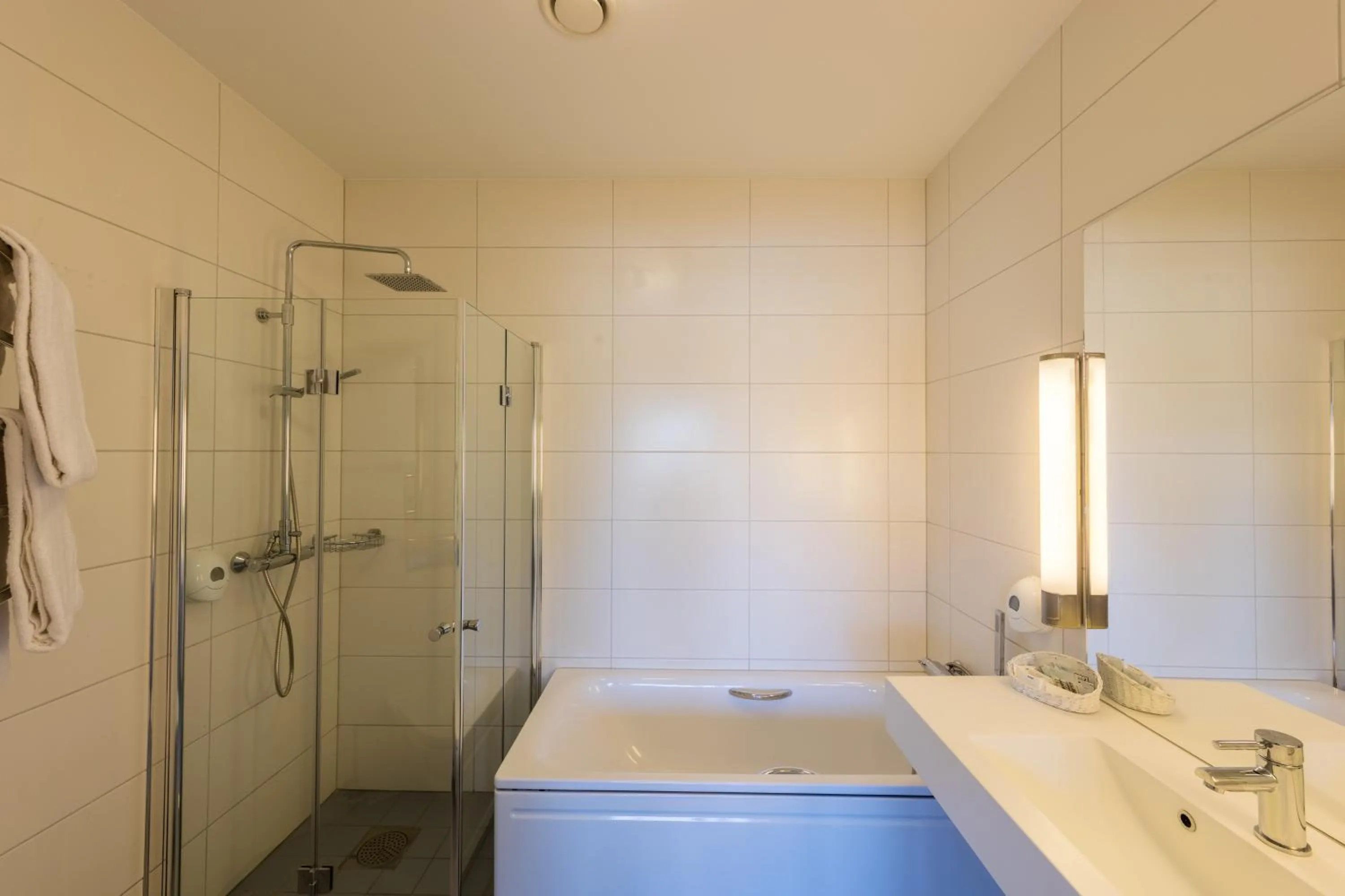 Bathroom in Dolmsundet Hotell Hitra