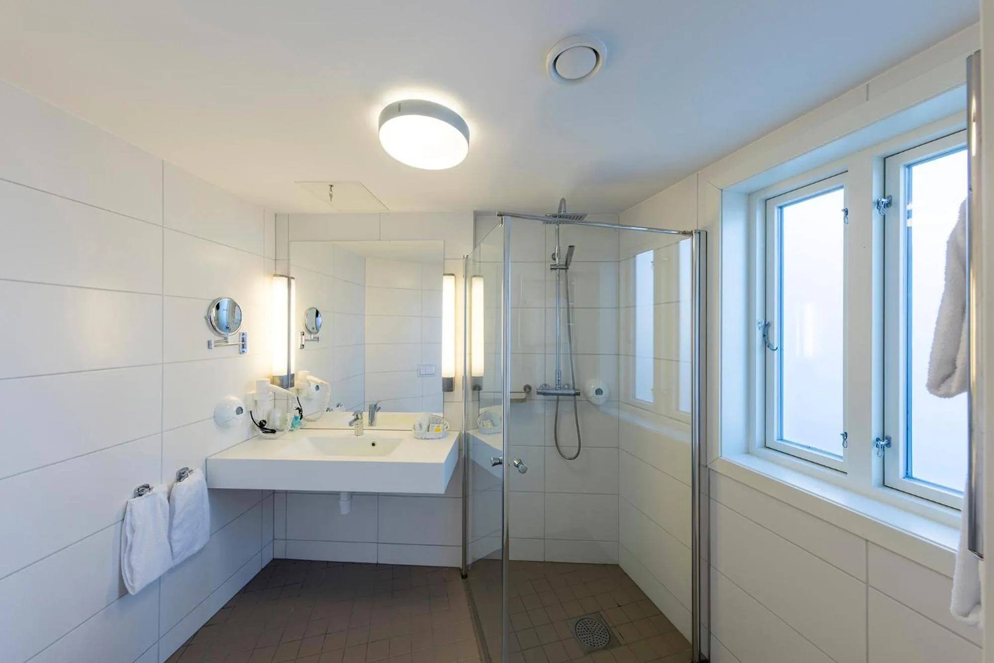 Bathroom in Dolmsundet Hotell Hitra