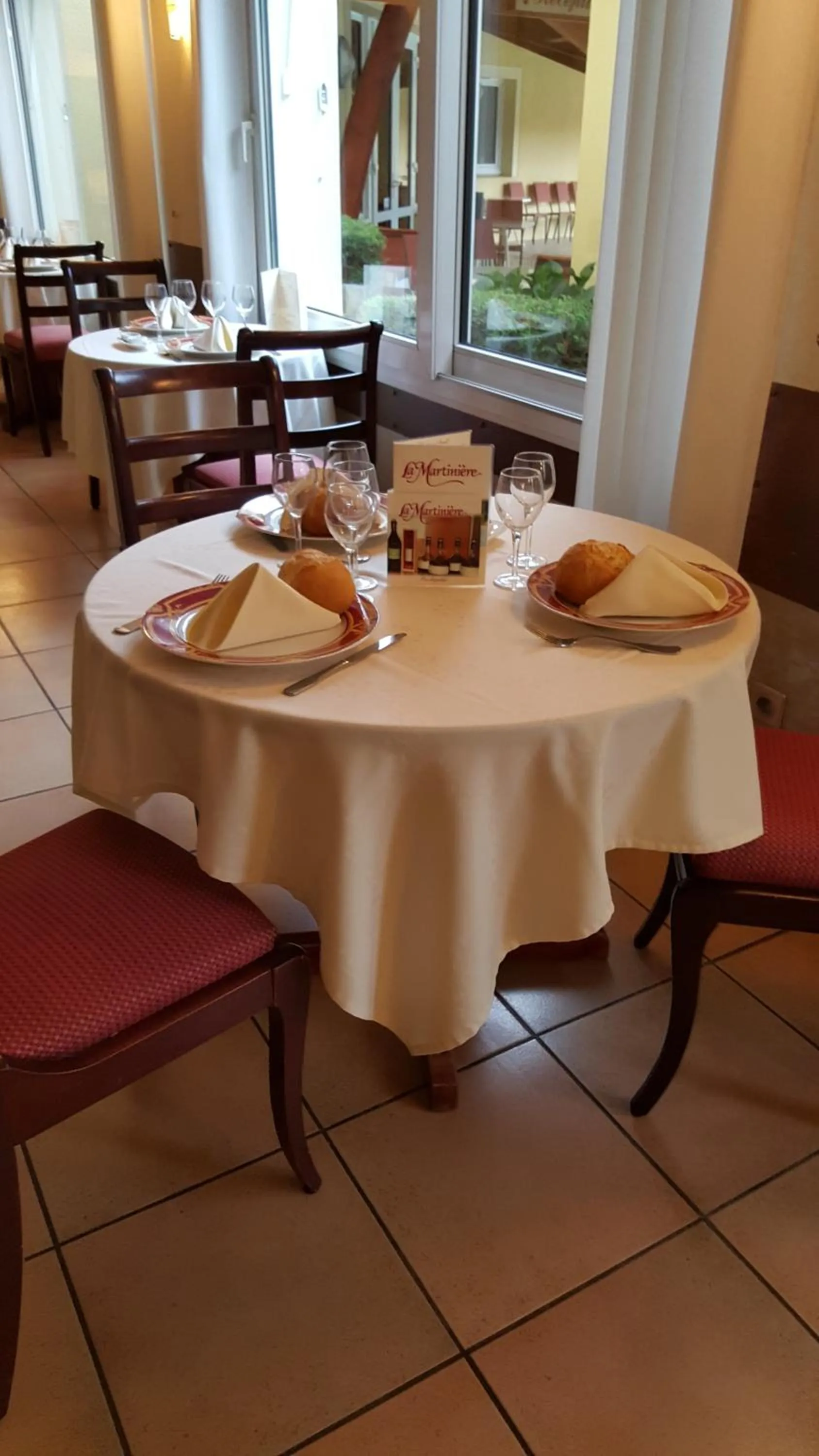 Restaurant/places to eat in Hotel Restaurant La Martiniere