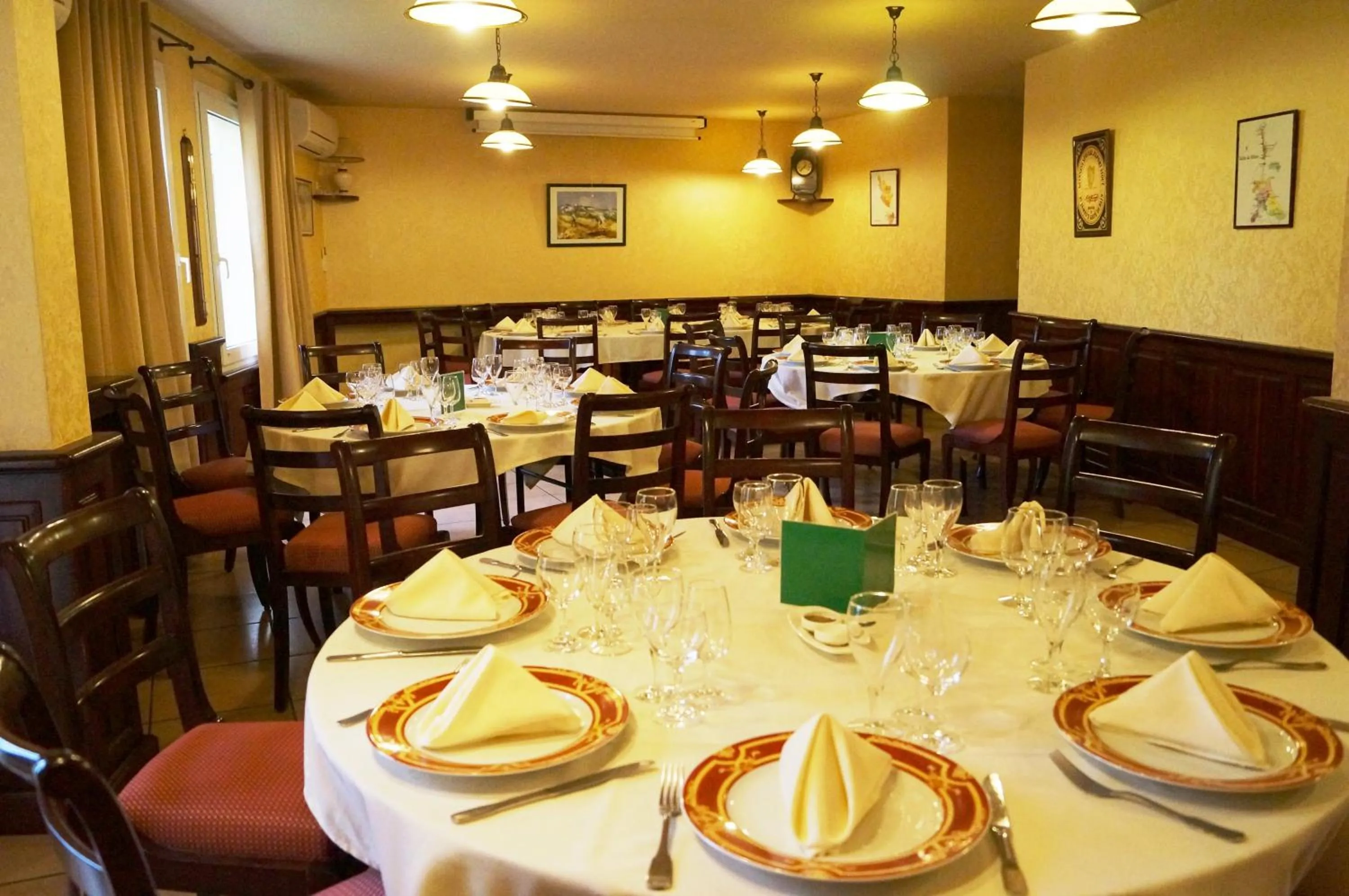 Restaurant/places to eat in Hotel Restaurant La Martiniere
