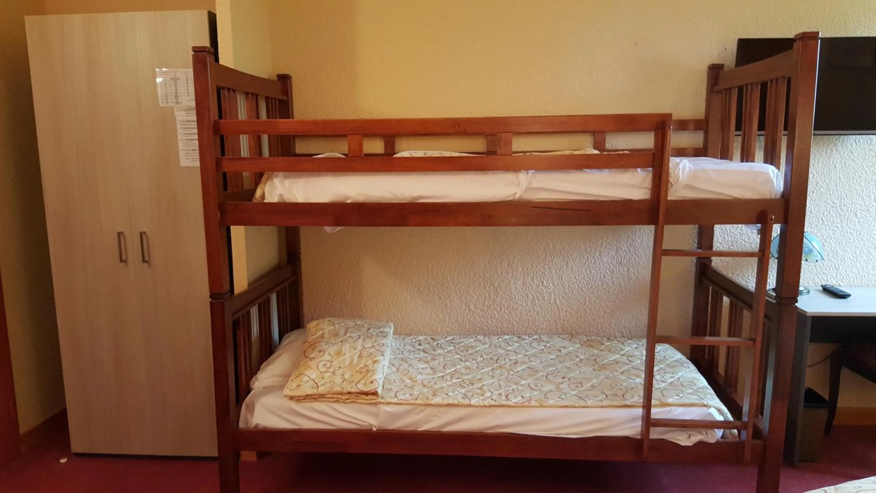 Bedroom, Bed in Hotel Restaurant La Martiniere