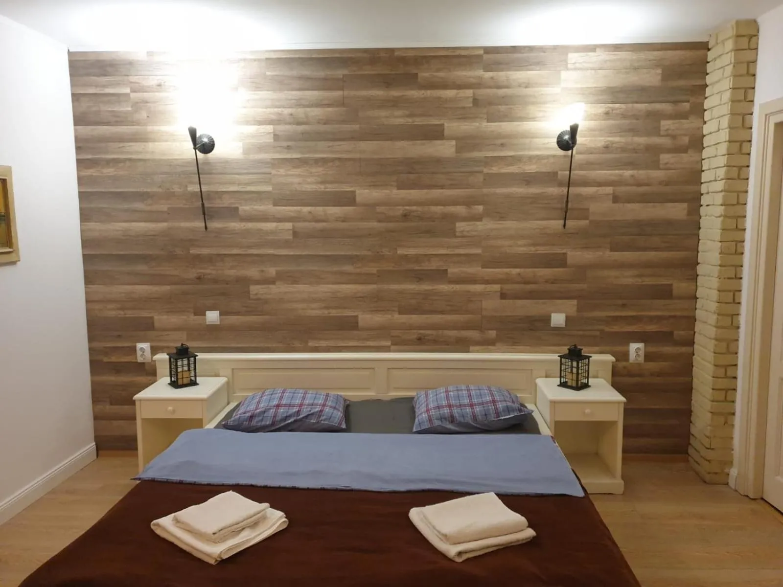 Photo of the whole room, Bed in Bizant Boutique