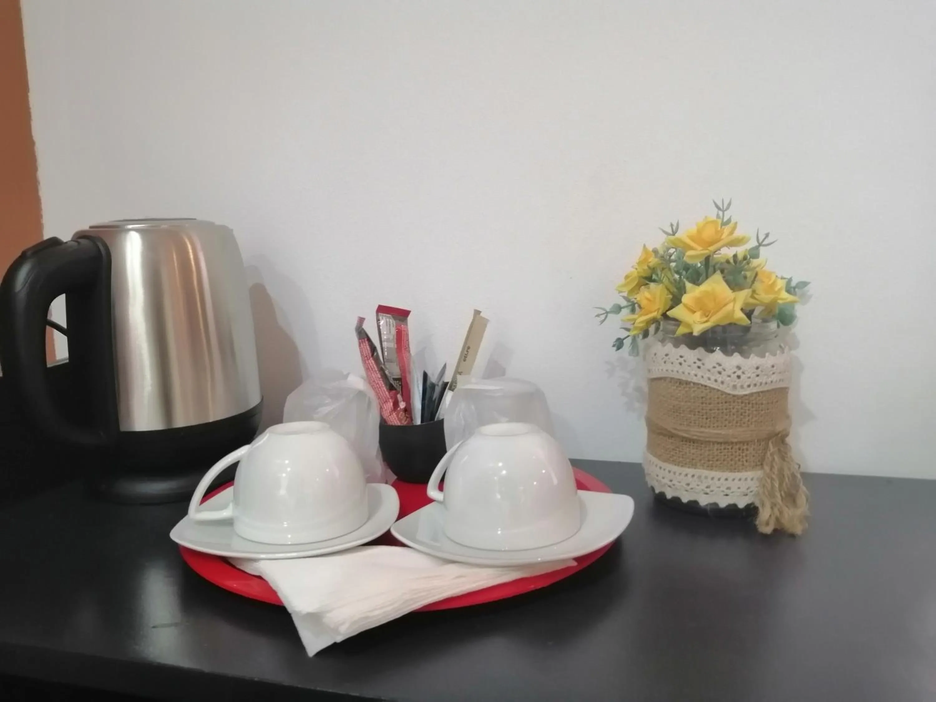 Coffee/tea facilities in Bizant Boutique
