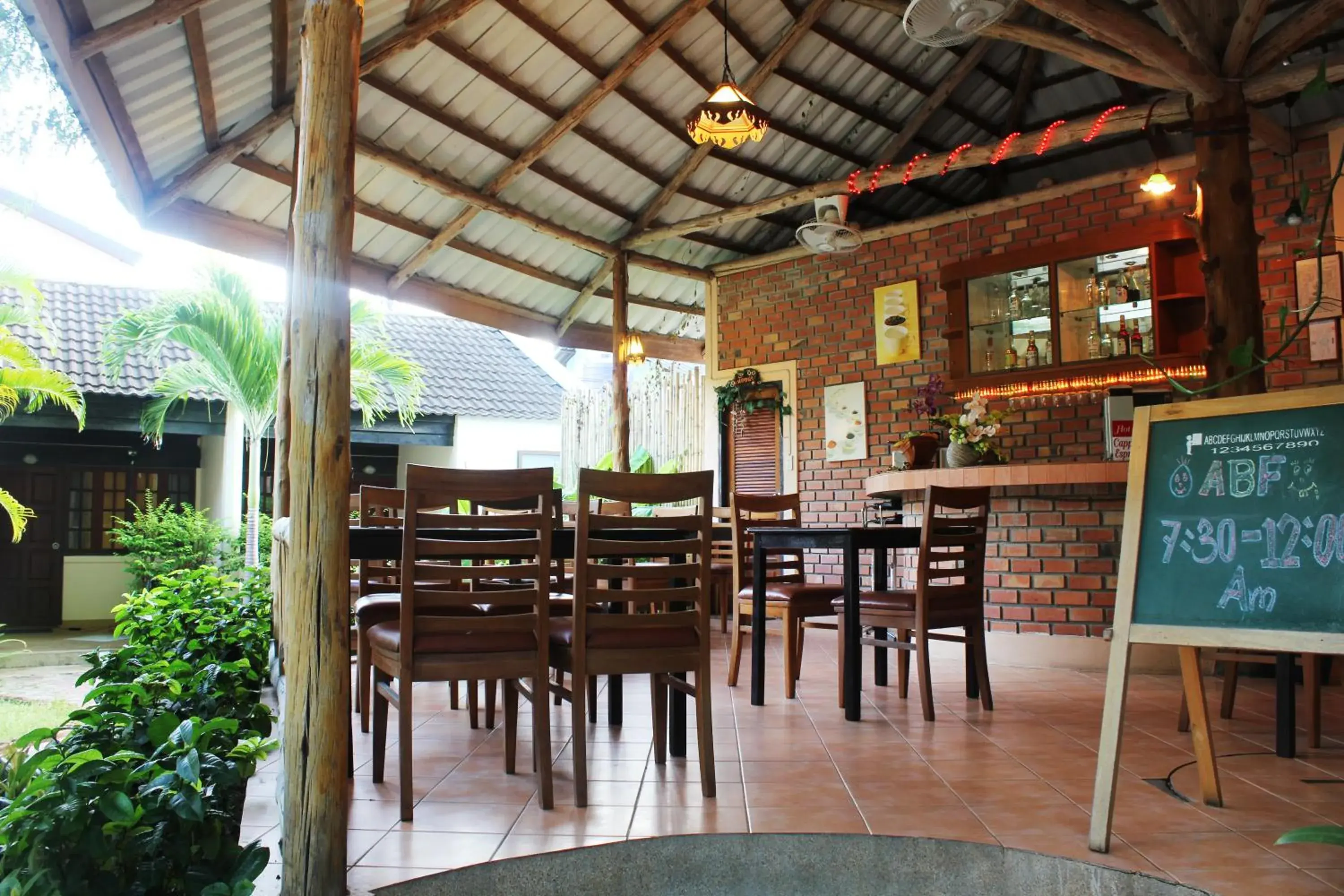 Restaurant/places to eat in Baan Pron Phateep Restaurant/places to eat in Baan Pron Phateep
