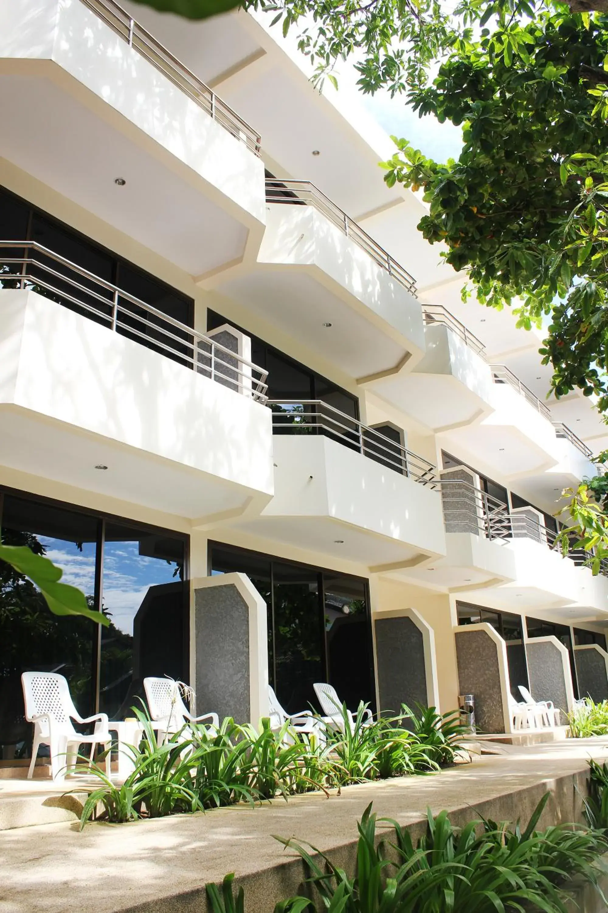 Facade/entrance in Baan Pron Phateep Facade/entrance in Baan Pron Phateep