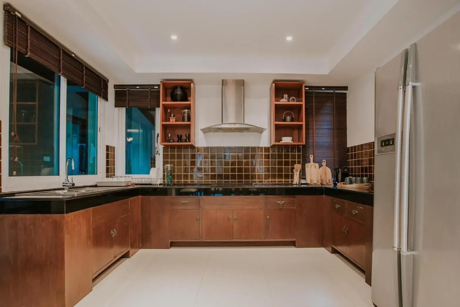 Restaurant/places to eat in Baan Khao Hua Jook Restaurant/places to eat in Baan Khao Hua Jook