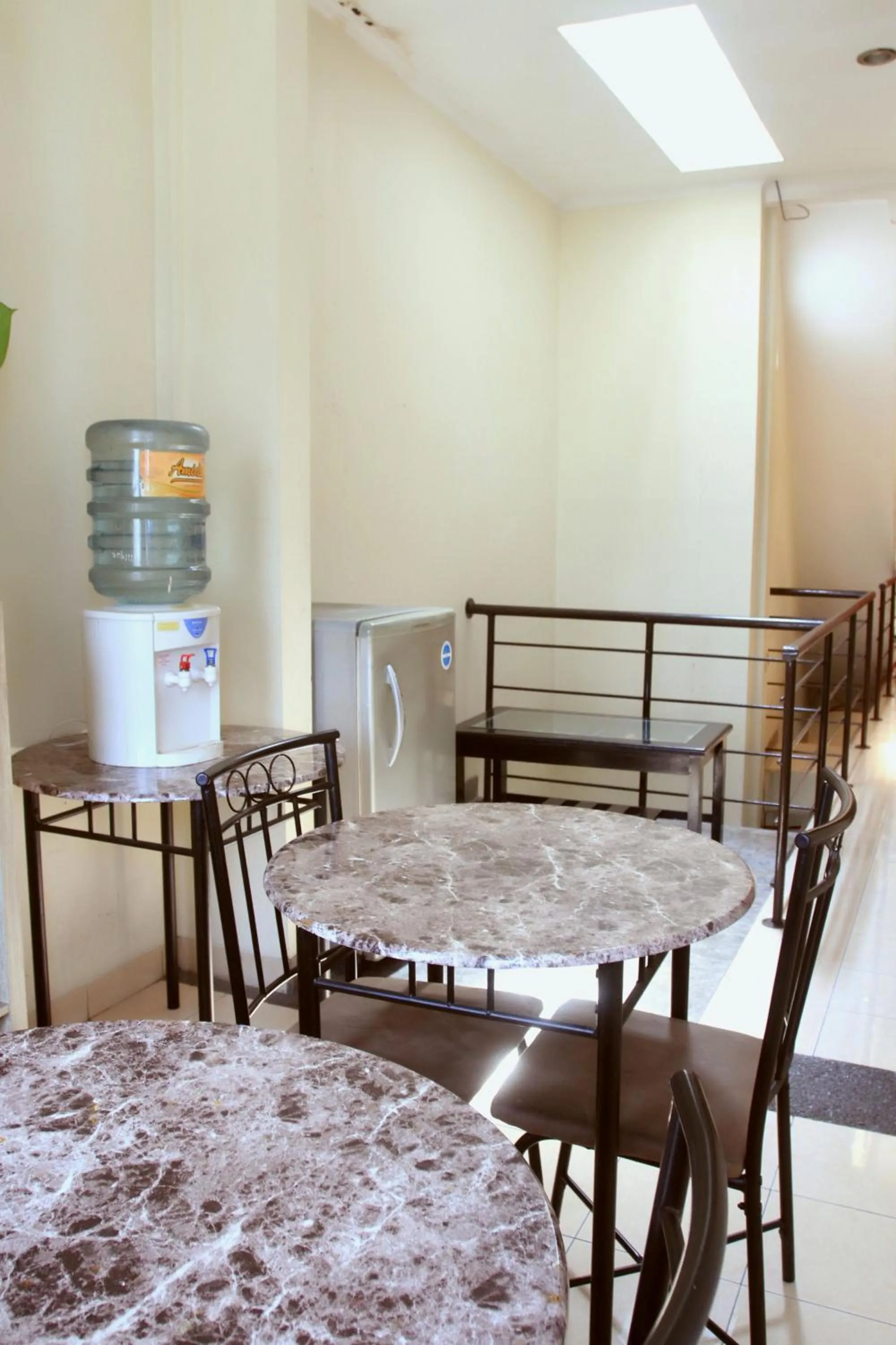 Dining area in Unique Guesthouse