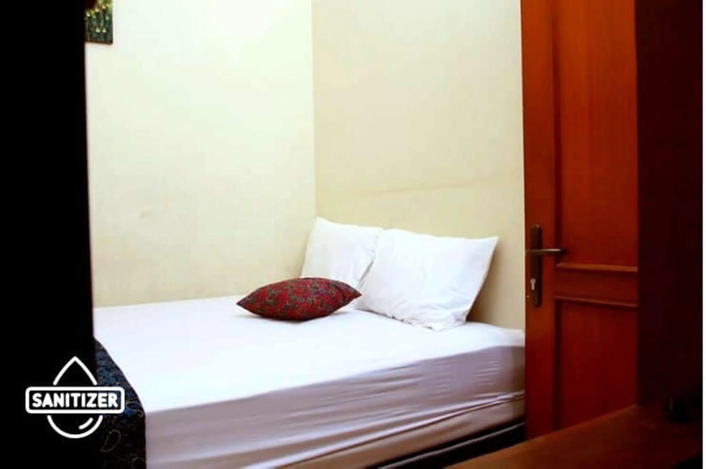 Bedroom, Bed in Unique Guesthouse