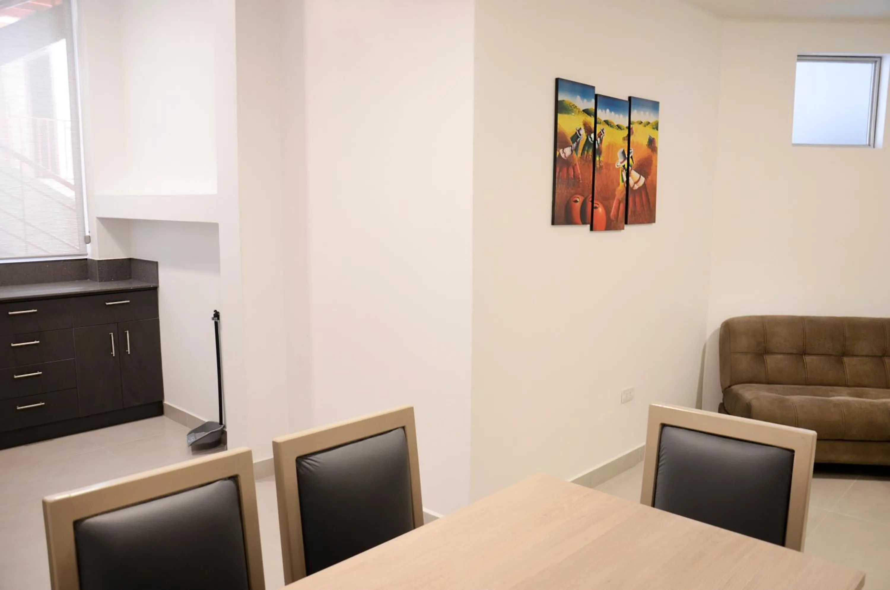 Dining area in Edificio Tofino