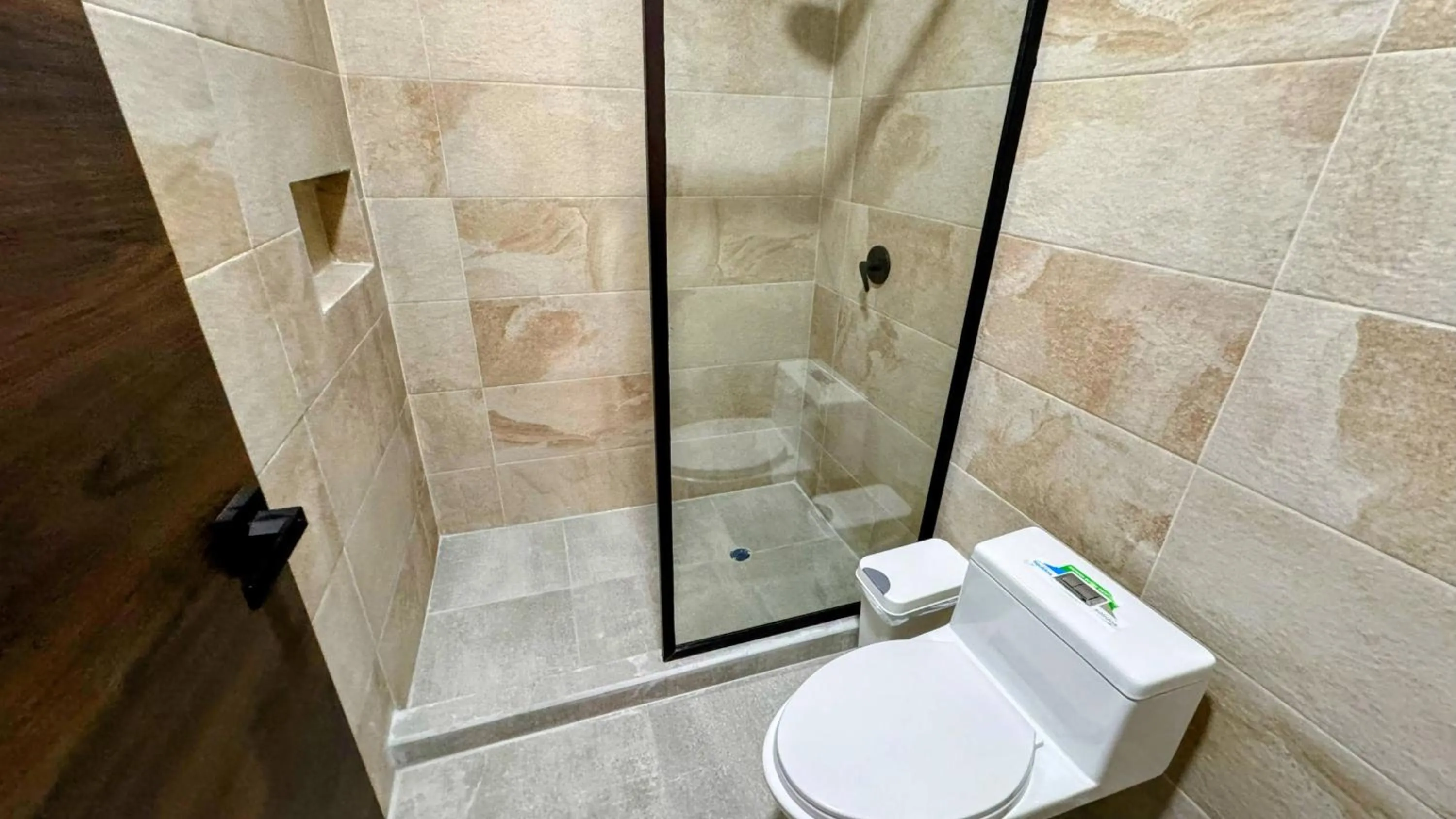 Shower in Edificio Tofino