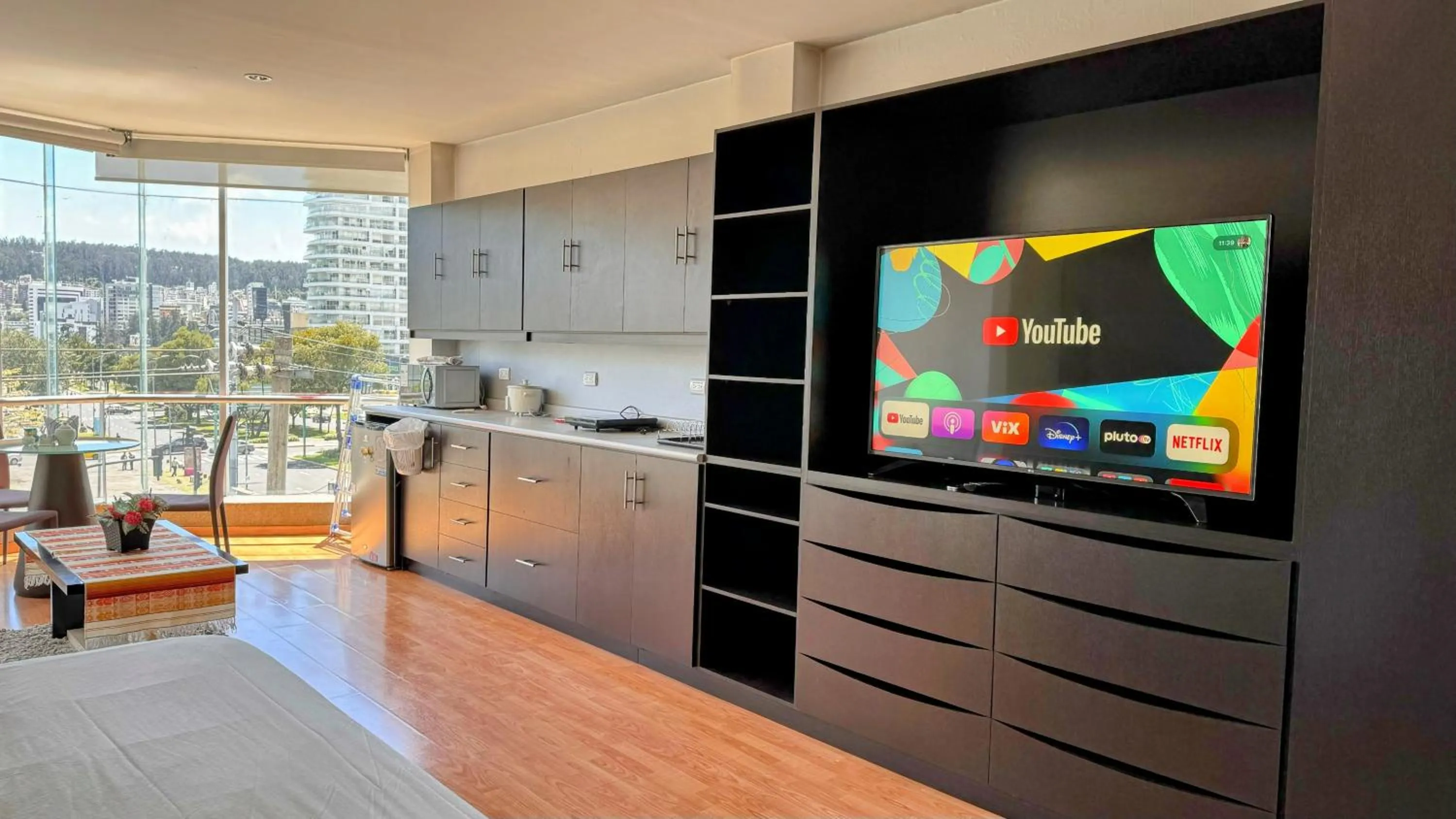 TV and multimedia in Edificio Tofino