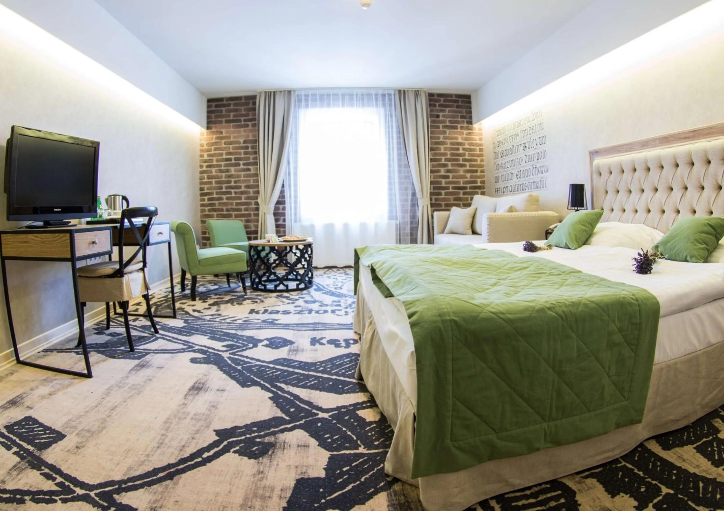 Photo of the whole room, Bed in Hotel Podklasztorze