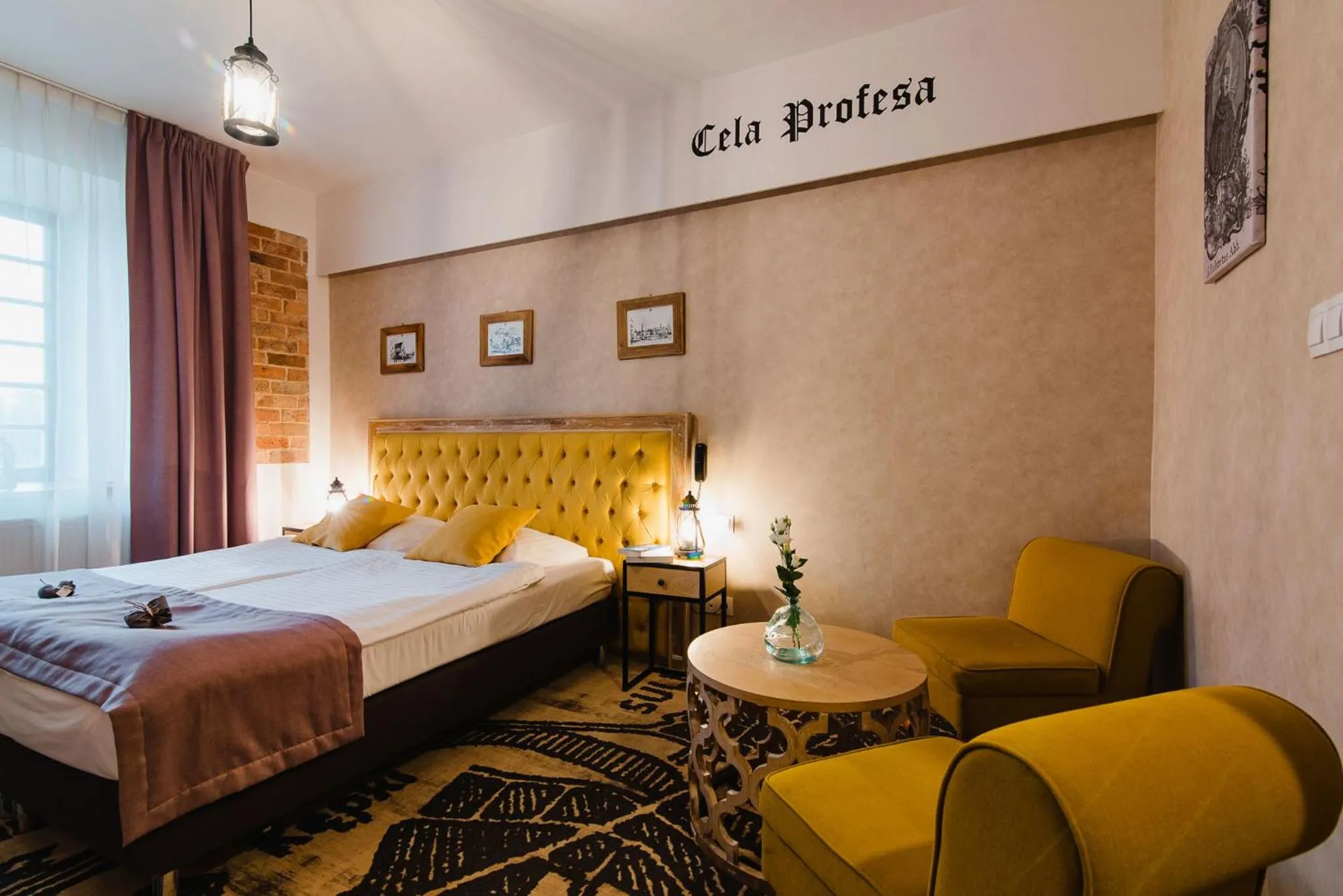 Bed in Hotel Podklasztorze