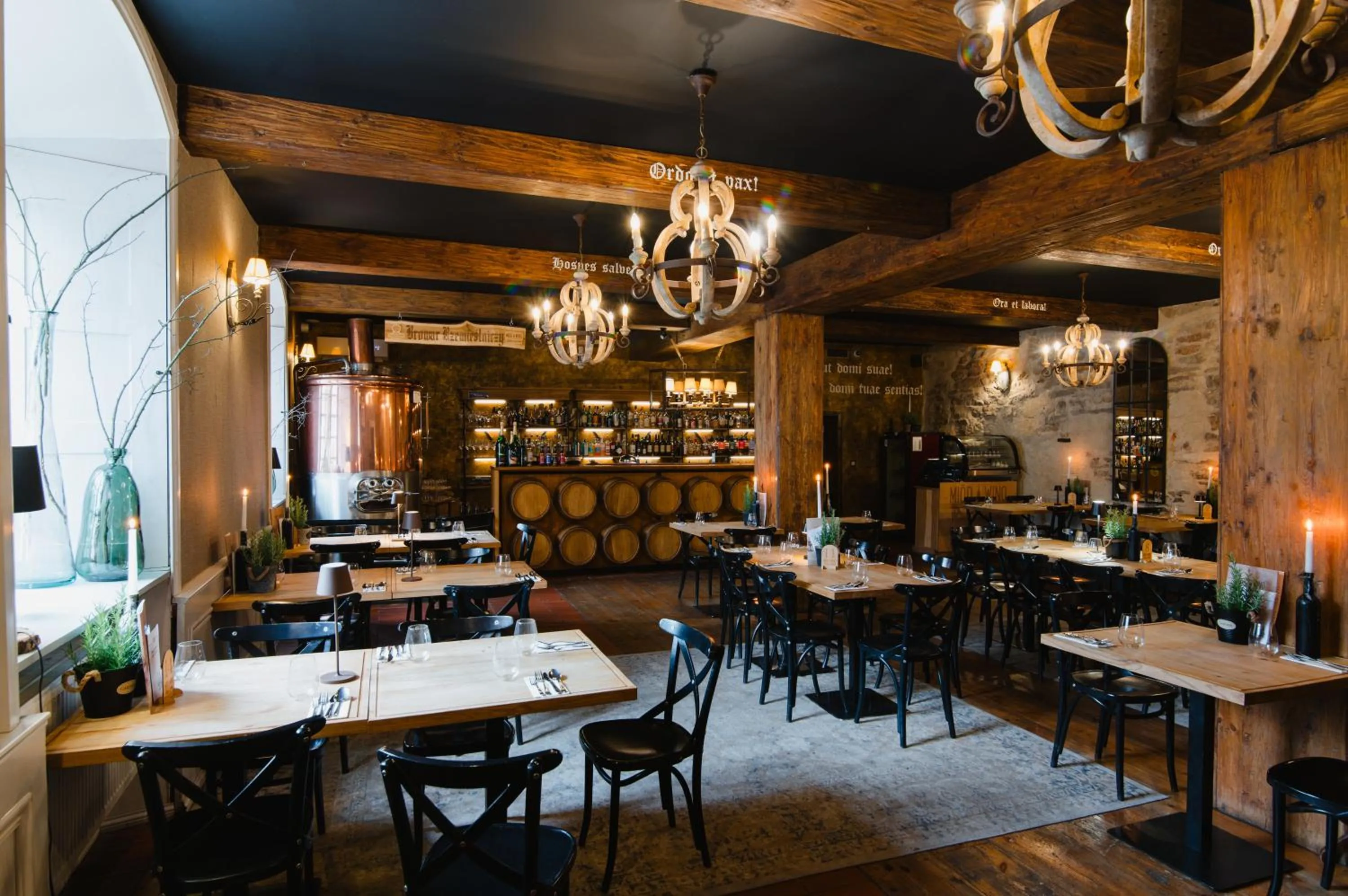 Restaurant/places to eat in Hotel Podklasztorze